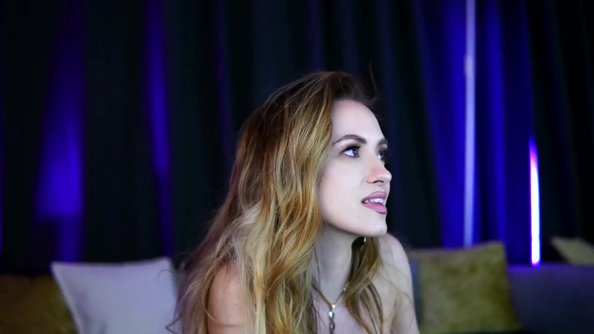 Gallery image thumbnail from LisaMoon's myfreecams stream on, 07/02/2025, 24:49 image 1 of 20