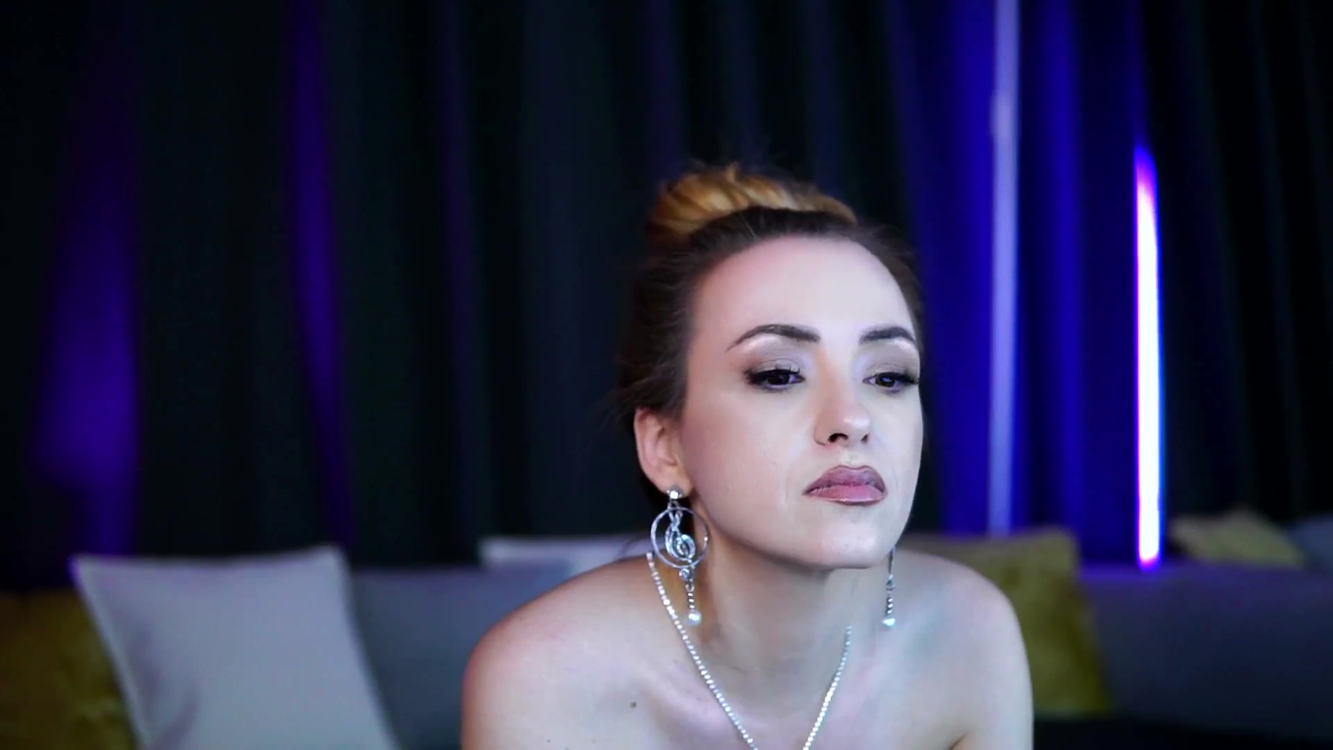 Gallery image thumbnail from LisaMoon's myfreecams stream on, 07/11/2025, 01:16 image 12 of 20
