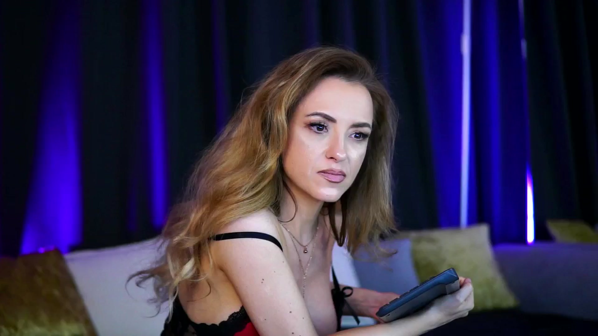 Gallery image thumbnail from LisaMoon's myfreecams stream on, 07/16/2025, 01:10 image 10 of 20