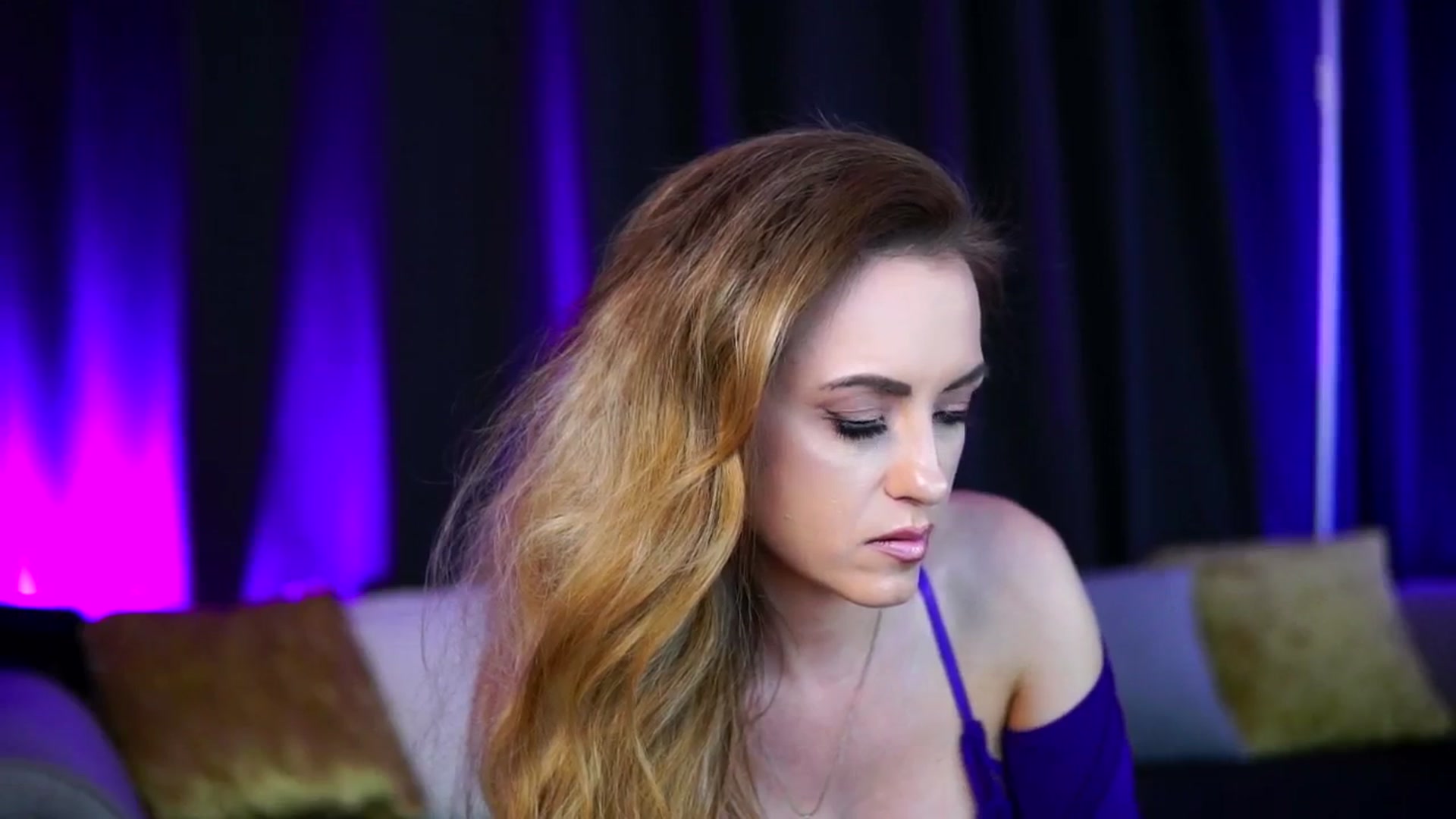 Gallery image thumbnail from LisaMoon's myfreecams stream on, 07/16/2025, 19:49 image 3 of 20