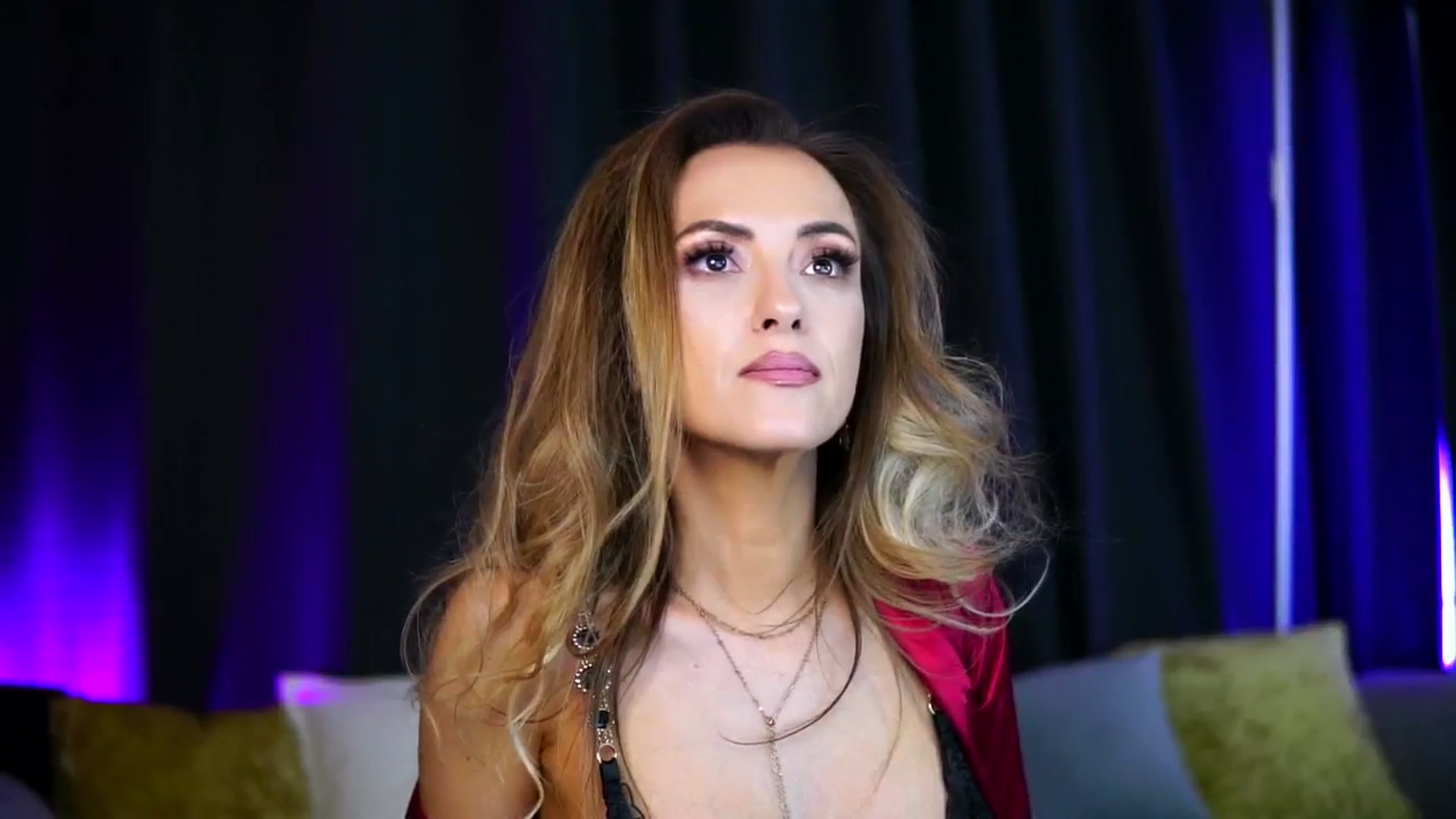Gallery image thumbnail from LisaMoon's myfreecams stream on, 07/27/2025, 03:10 image 3 of 20
