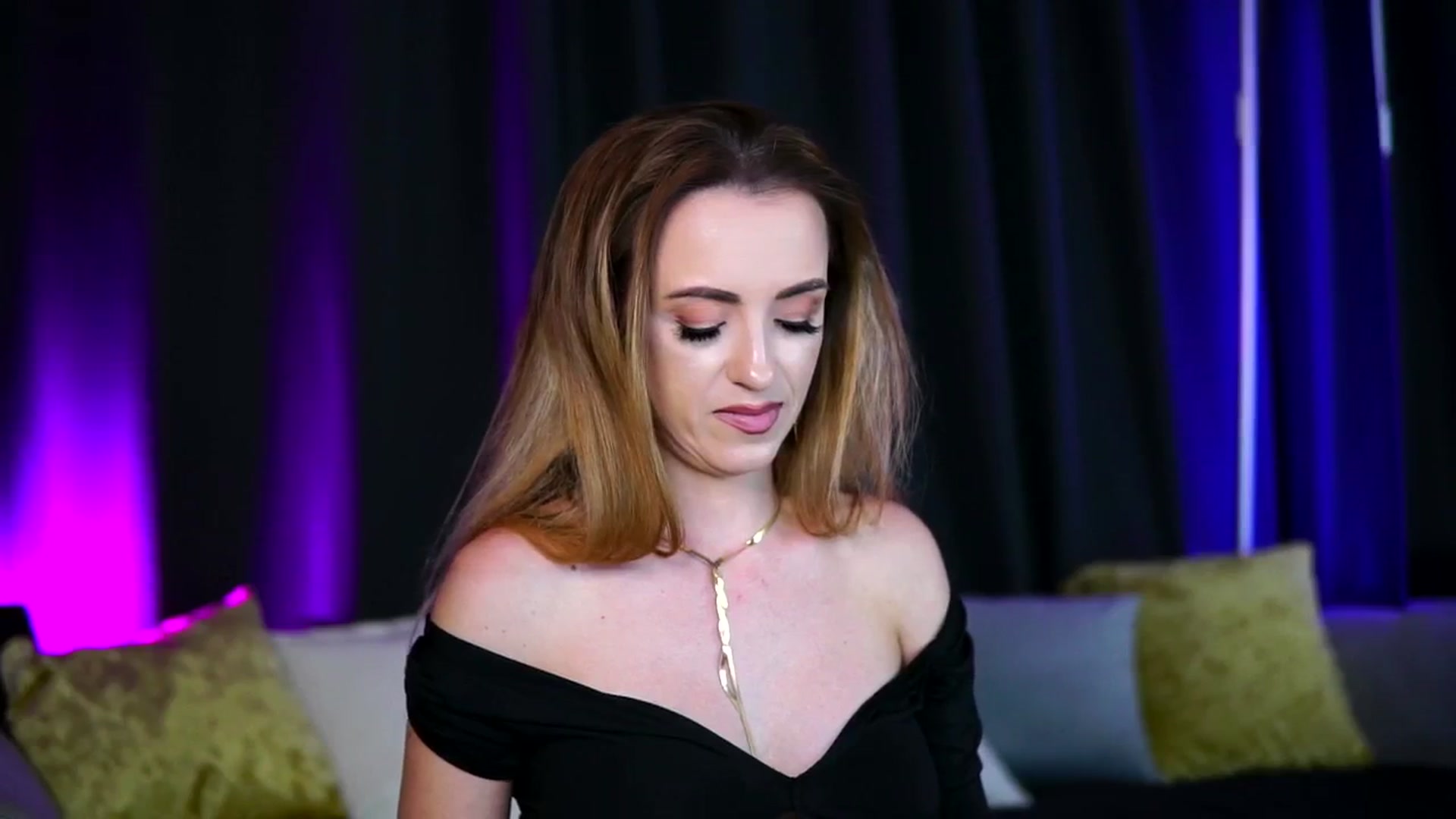 Gallery image thumbnail from LisaMoon's myfreecams stream on, 08/13/2025, 02:04 image 18 of 20