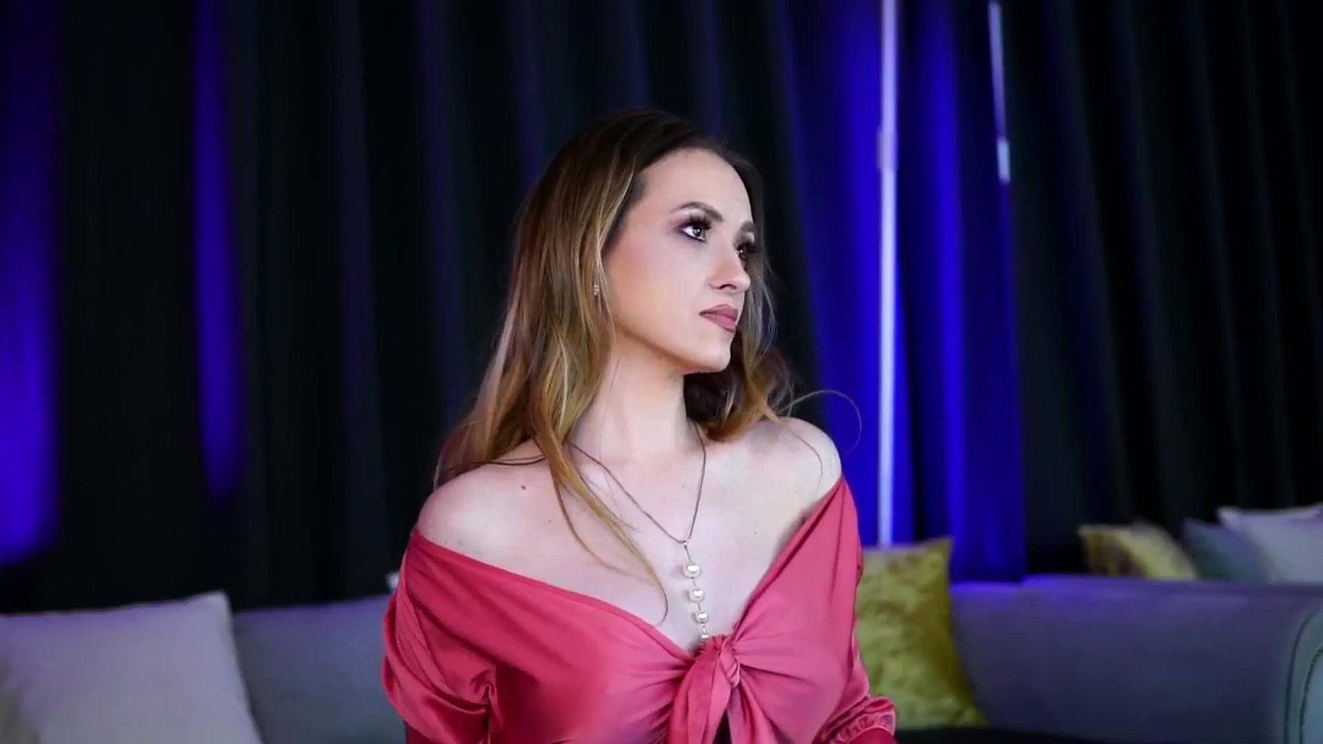 Gallery image thumbnail from LisaMoon's myfreecams stream on, 12/30/2025, 06:52 image 7 of 20