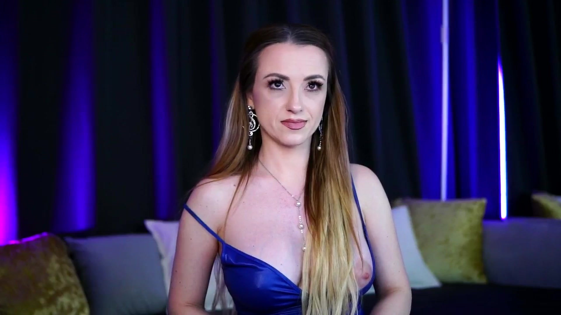 Gallery image thumbnail from LisaMoon's myfreecams stream on, 01/20/2026, 10:55 image 6 of 20