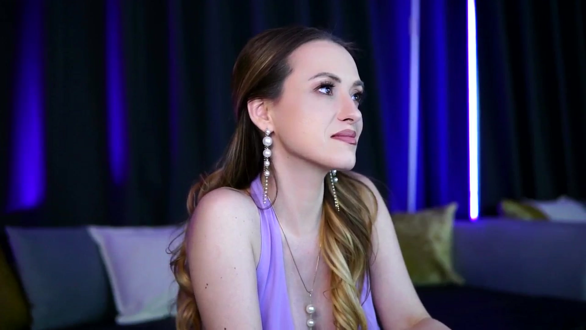 Gallery image thumbnail from LisaMoon's myfreecams stream on, 01/25/2026, 18:15 image 15 of 20