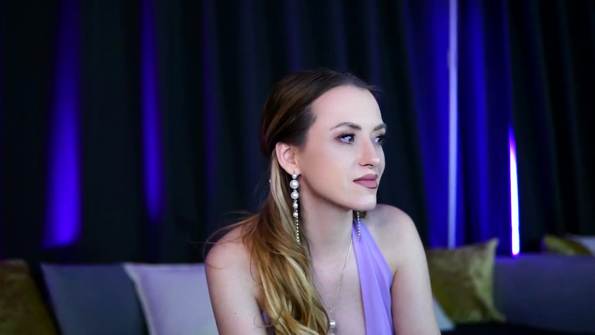 Gallery image thumbnail from LisaMoon's myfreecams stream on, 01/25/2026, 19:21 image 3 of 20
