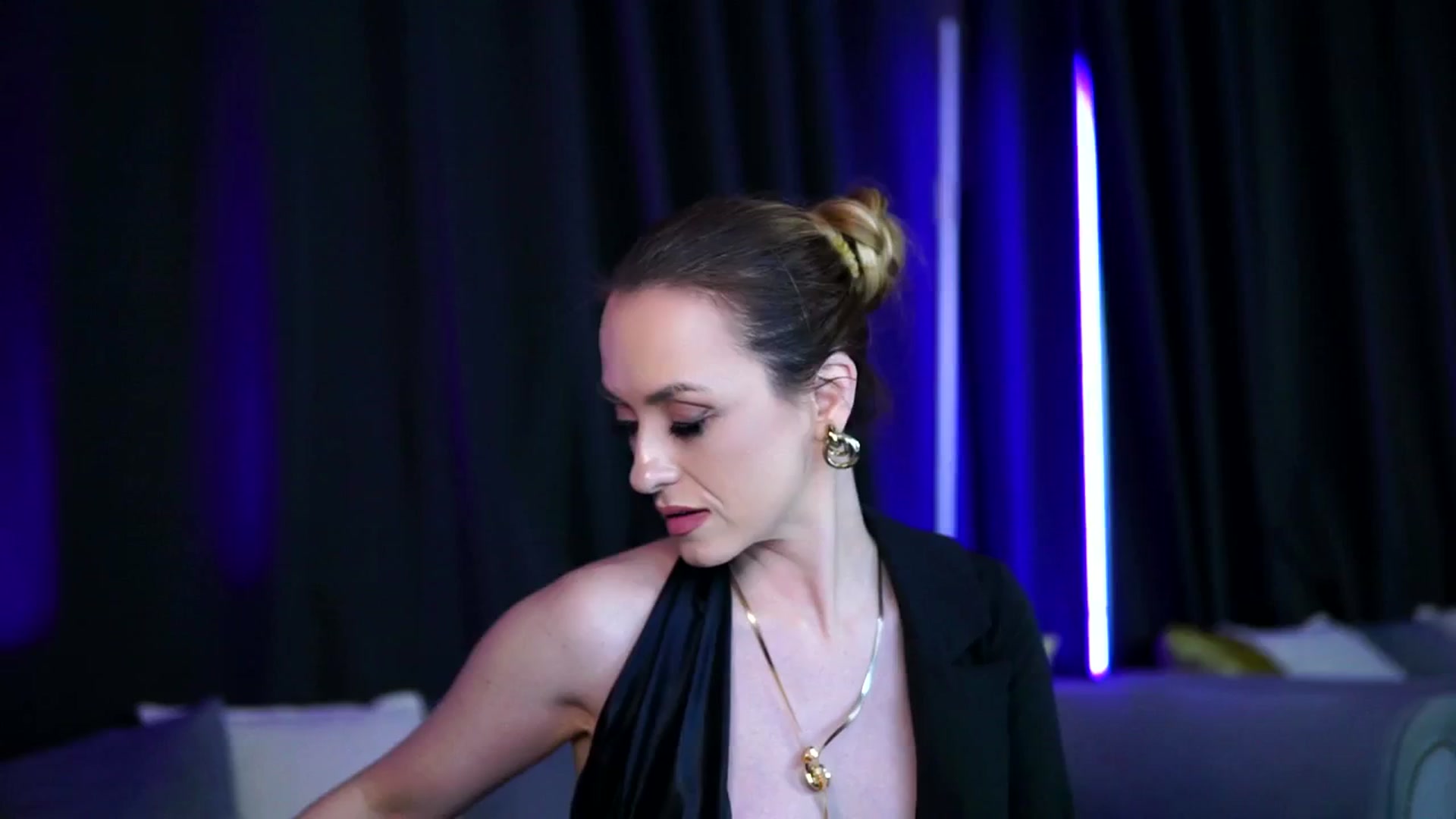 Gallery image thumbnail from LisaMoon's myfreecams stream on, 01/26/2026, 18:42 image 19 of 20