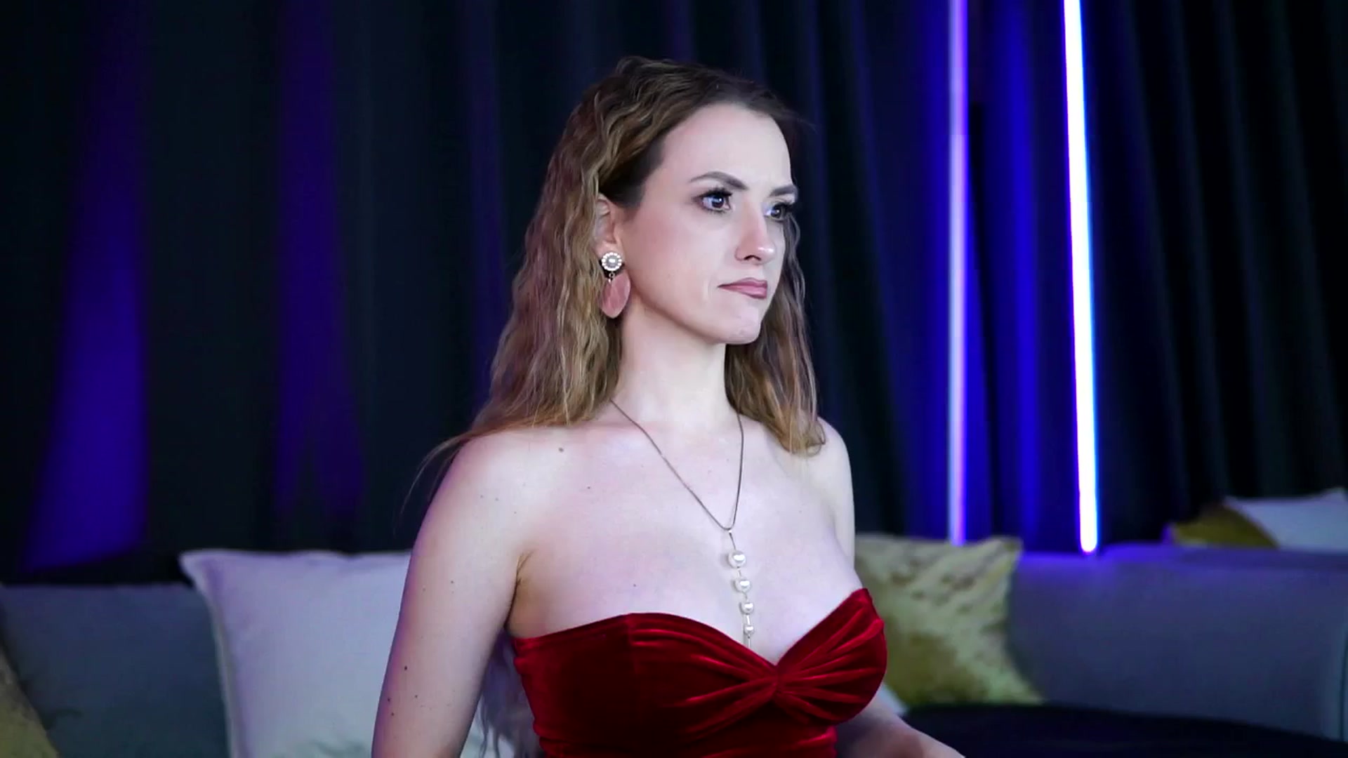 Gallery image thumbnail from LisaMoon's myfreecams stream on, 02/16/2026, 16:57 image 1 of 20