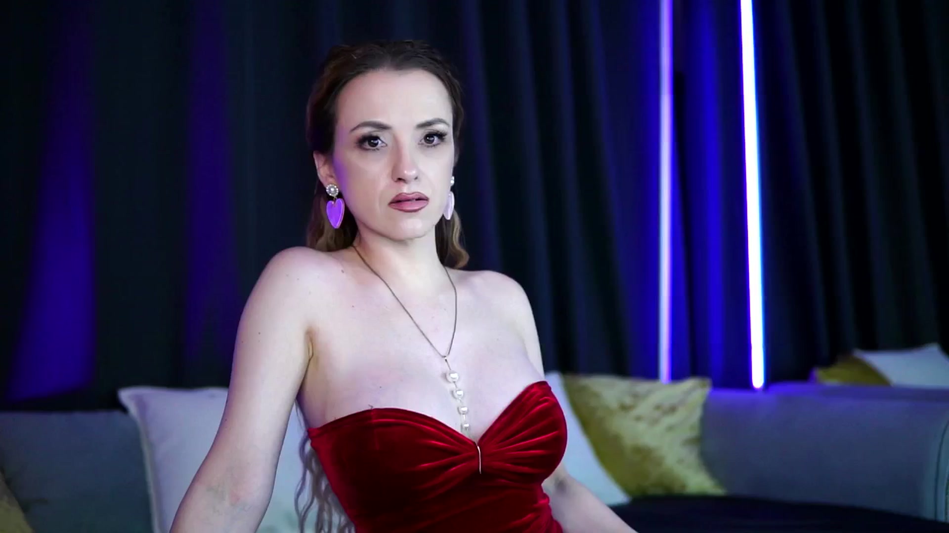 Gallery image thumbnail from LisaMoon's myfreecams stream on, 02/16/2026, 19:51 image 2 of 20