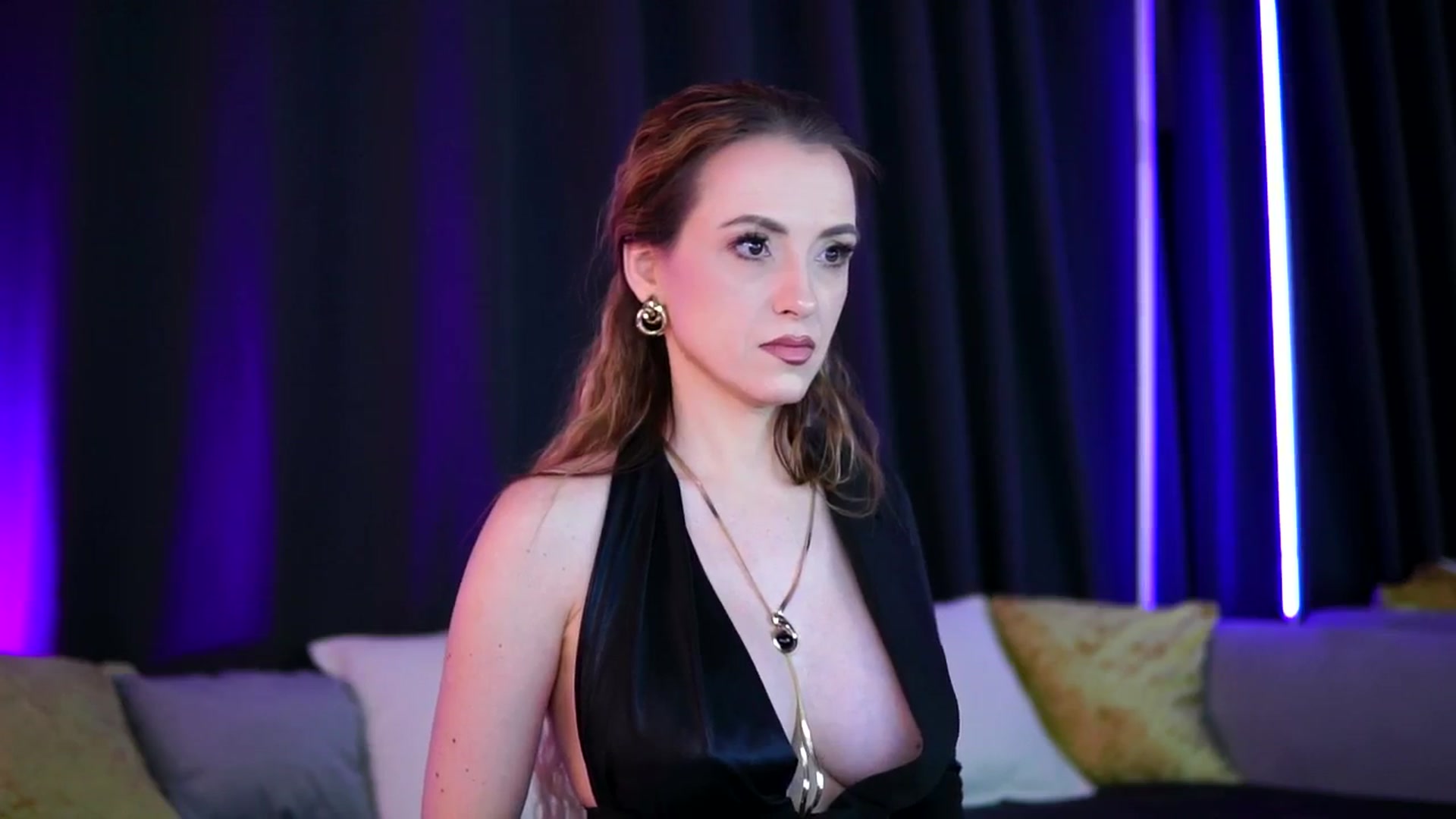 Gallery image thumbnail from LisaMoon's myfreecams stream on, 02/19/2026, 14:35 image 4 of 20
