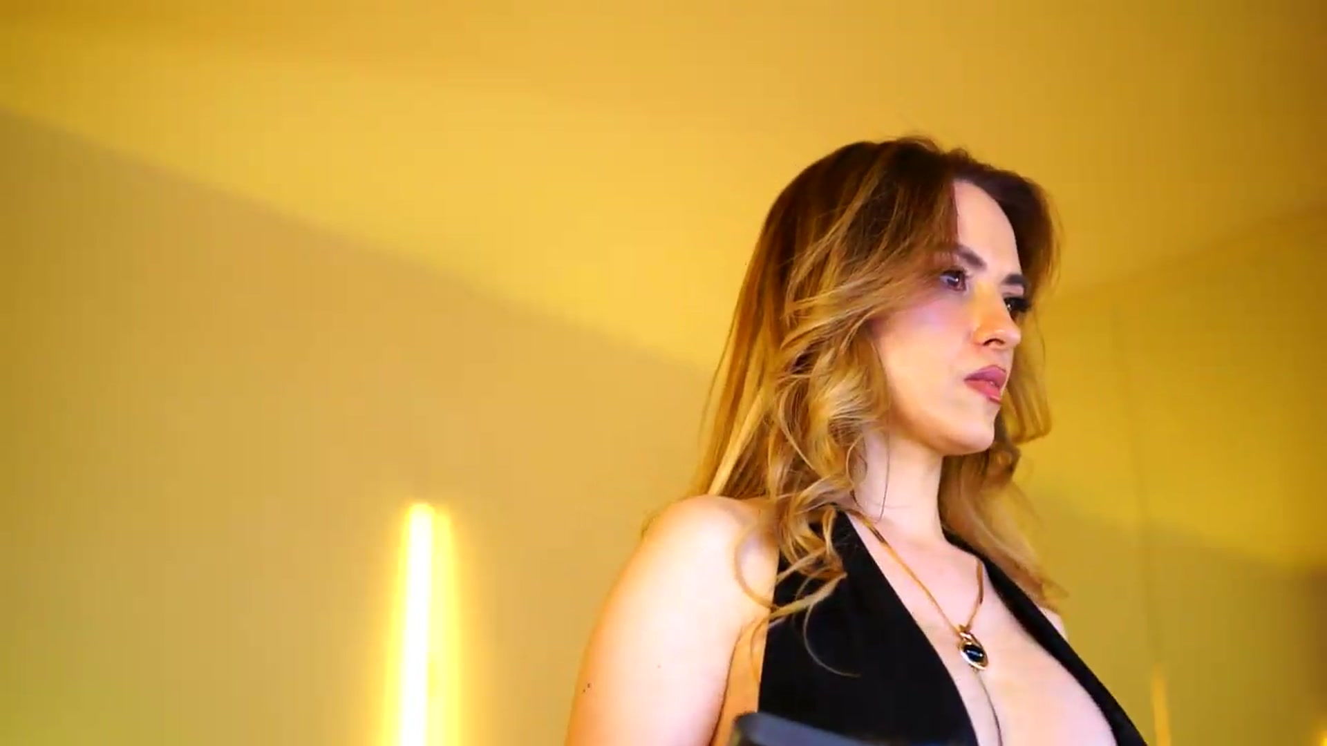 Gallery image thumbnail from LisaMoon's myfreecams stream on, 06/02/2026, 19:55 image 14 of 20