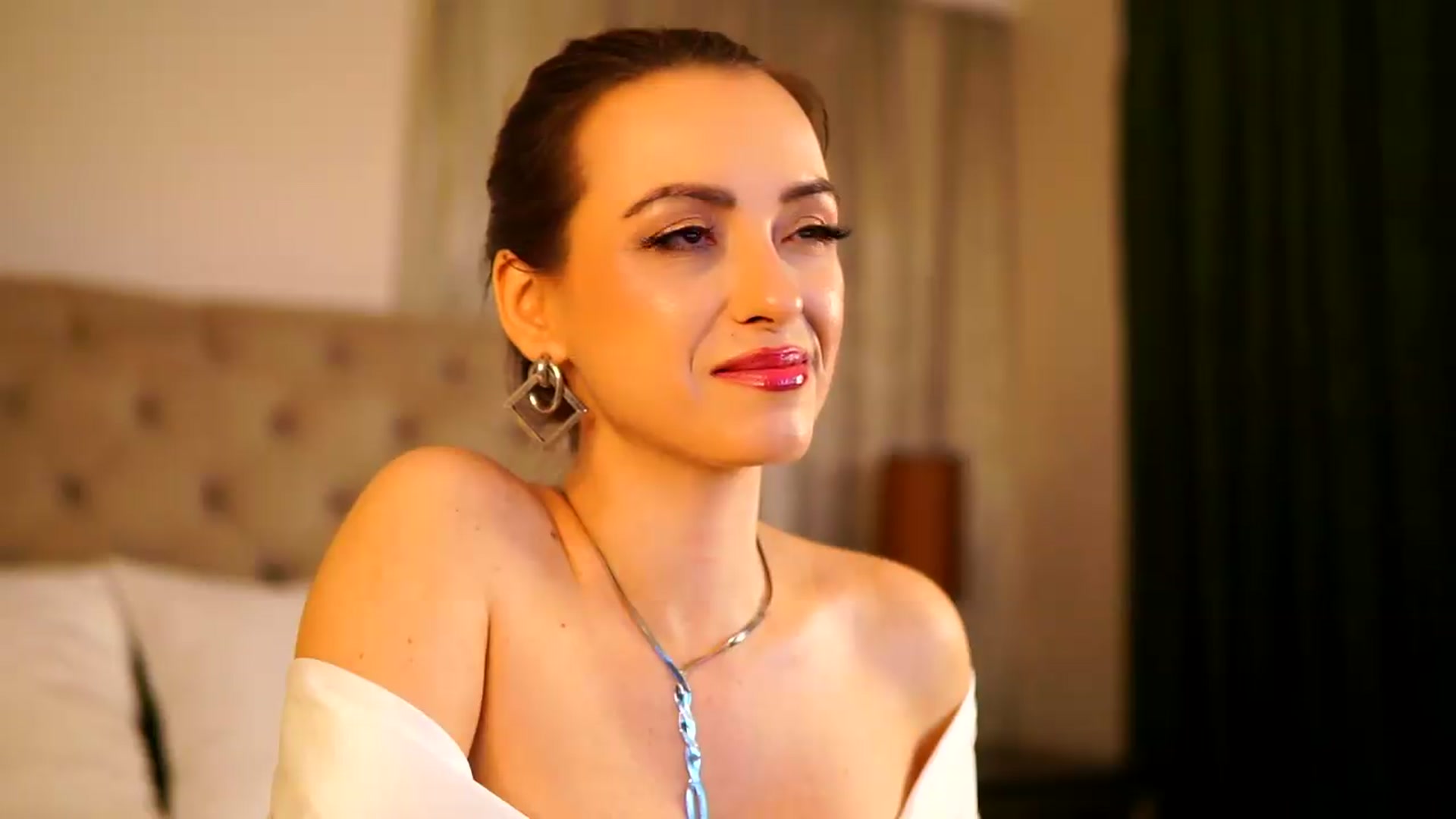Gallery image thumbnail from LisaMoon's myfreecams stream on, 08/17/2026, 22:29 image 8 of 20