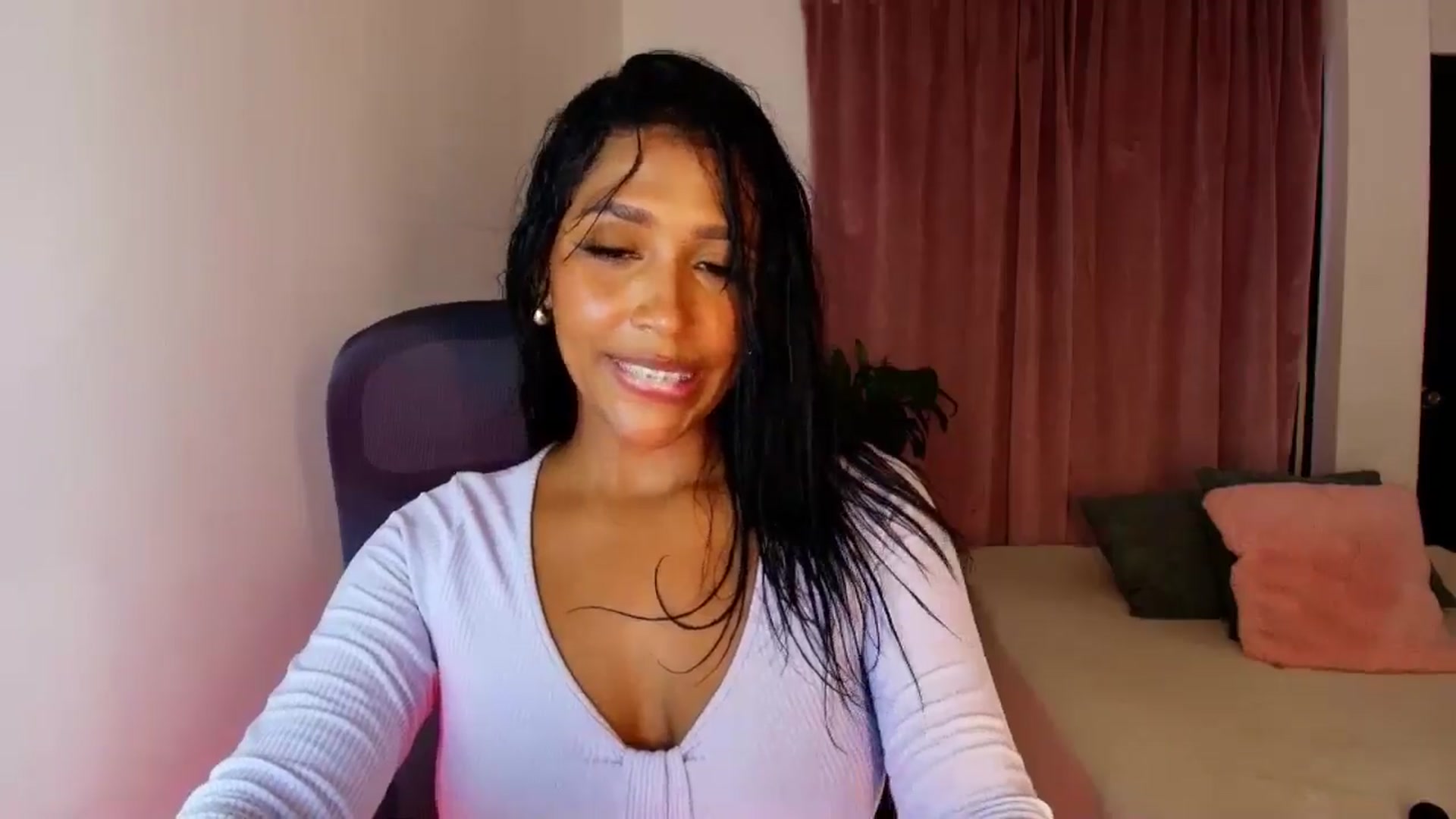 Gallery image thumbnail from LisaMorena's myfreecams stream on, 09/08/2025, 16:18 image 16 of 20