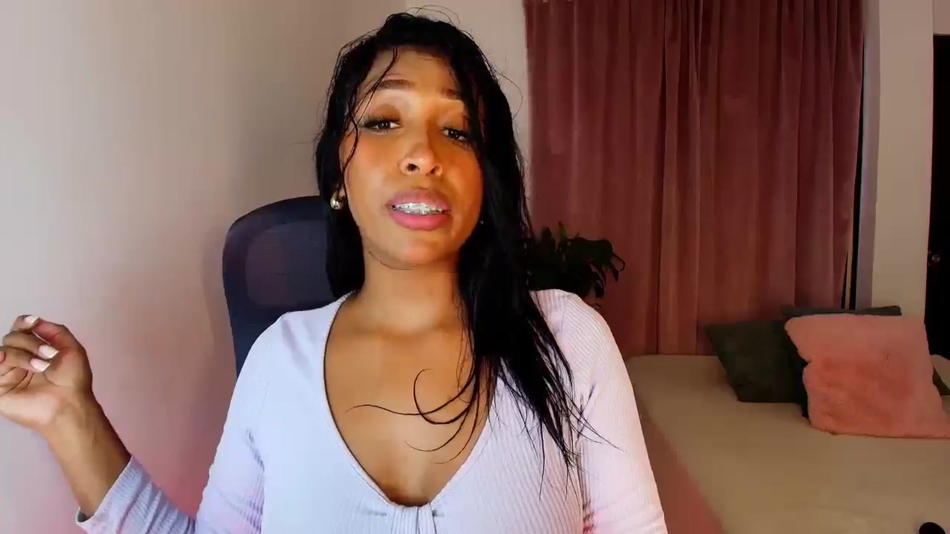 Gallery image thumbnail from LisaMorena's myfreecams stream on, 09/08/2025, 16:18 image 15 of 20