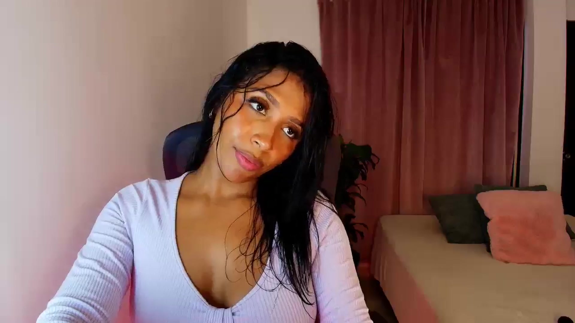 Gallery image thumbnail from LisaMorena's myfreecams stream on, 09/08/2025, 16:18 image 12 of 20