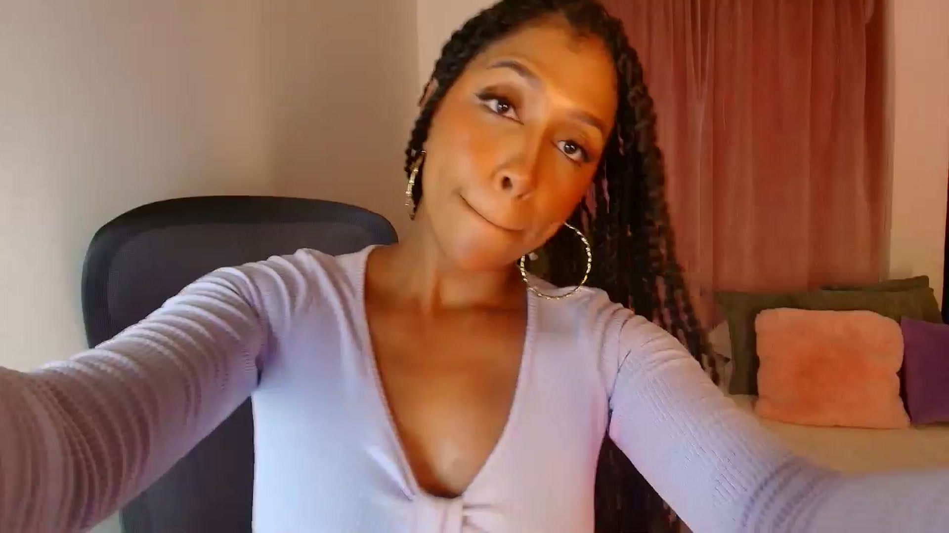 Gallery image thumbnail from LisaMorena's myfreecams stream on, 10/07/2025, 16:29 image 6 of 20