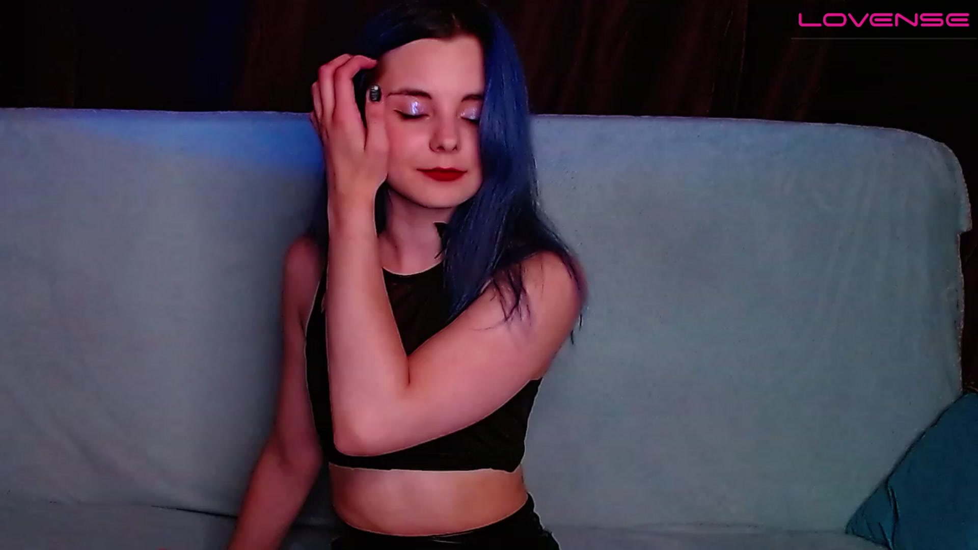 Gallery image thumbnail from LisaOnline's myfreecams stream on, 07/13/2023, 15:54 image 17 of 20