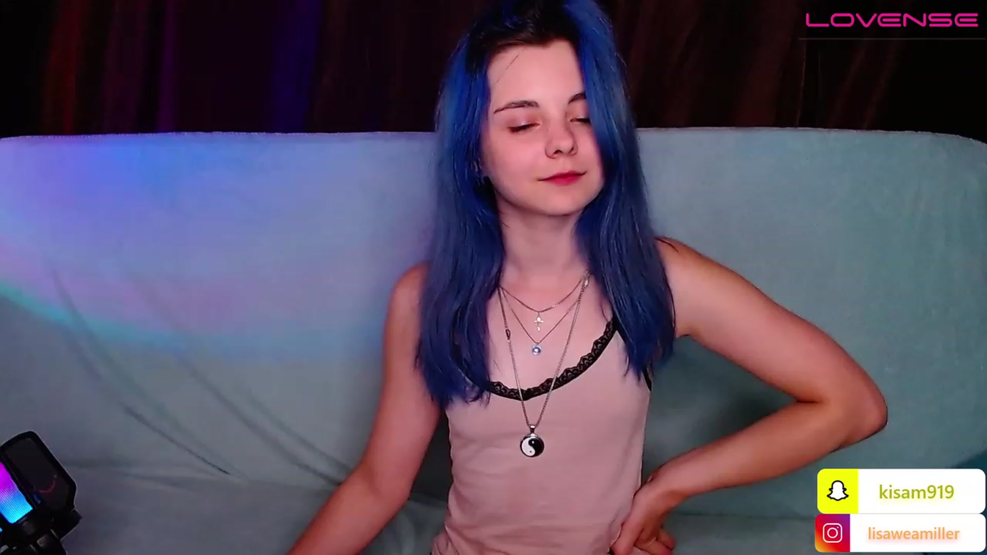 Gallery image thumbnail from LisaOnline's myfreecams stream on, 07/14/2023, 15:40 image 16 of 20