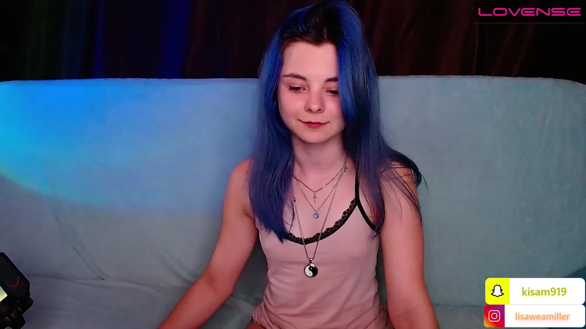 Gallery image thumbnail from LisaOnline's myfreecams stream on, 07/14/2023, 15:40 image 12 of 20