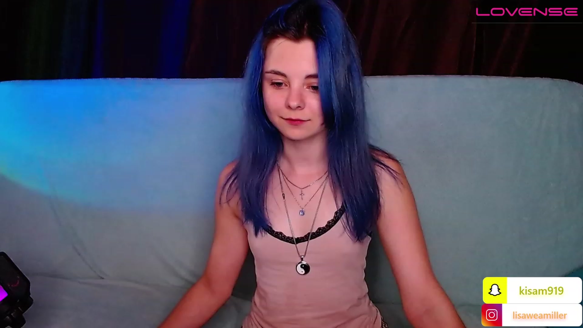 Gallery image thumbnail from LisaOnline's myfreecams stream on, 07/14/2023, 15:40 image 13 of 20