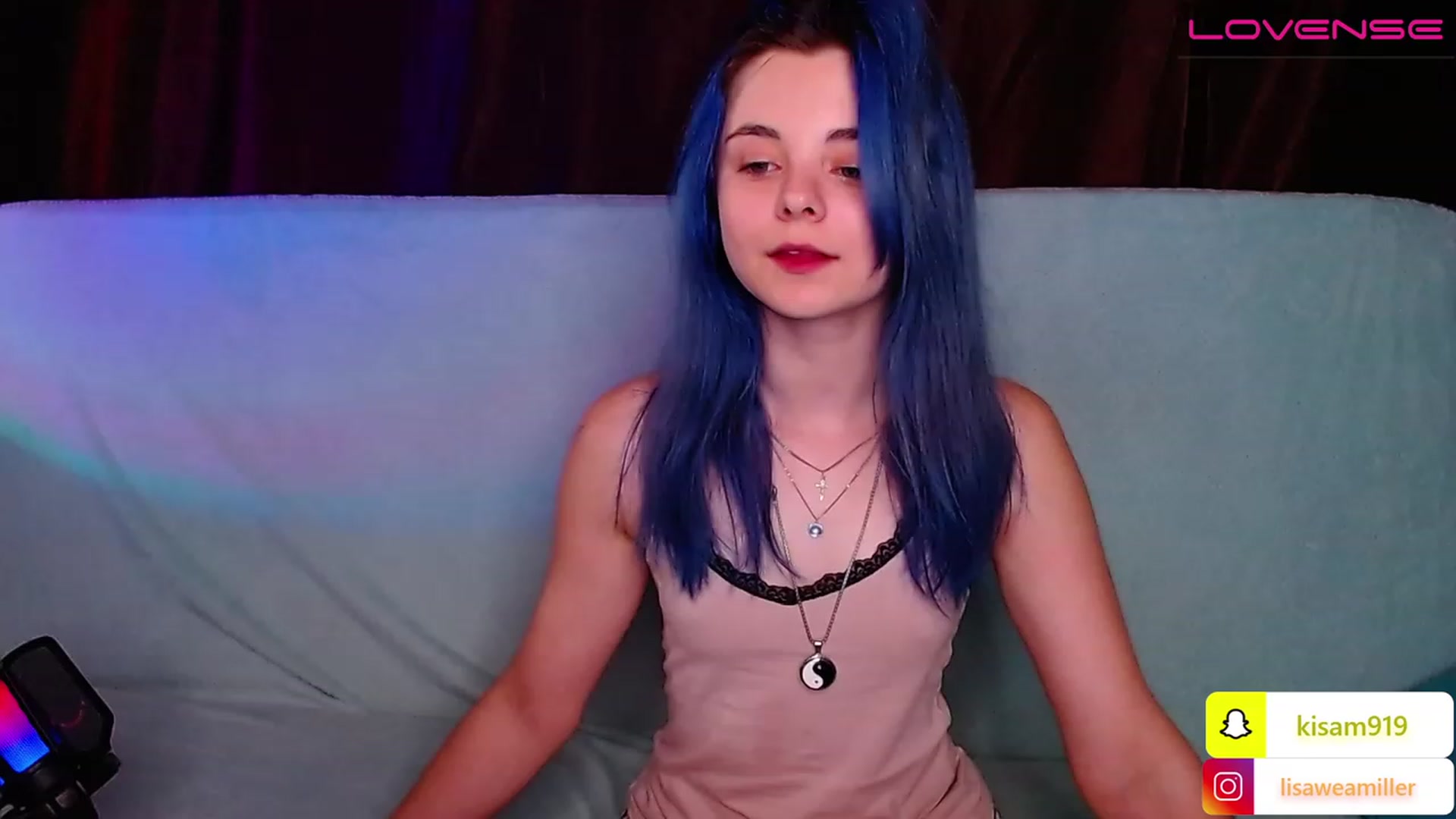 Gallery image thumbnail from LisaOnline's myfreecams stream on, 07/14/2023, 15:40 image 15 of 20