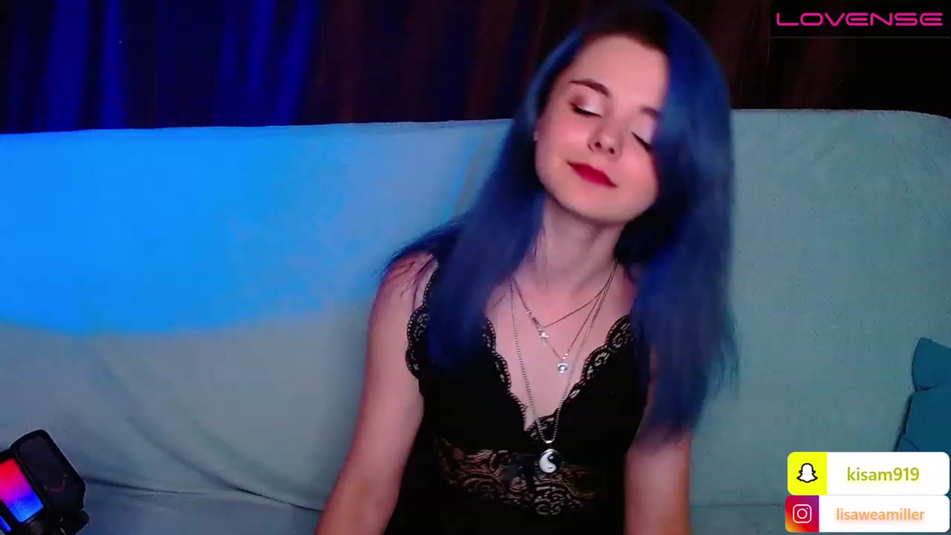 Gallery image thumbnail from LisaOnline's myfreecams stream on, 07/17/2023, 18:01 image 19 of 20