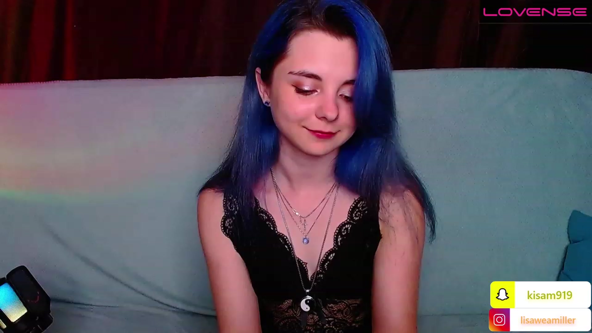 Gallery image thumbnail from LisaOnline's myfreecams stream on, 07/17/2023, 18:01 image 7 of 20