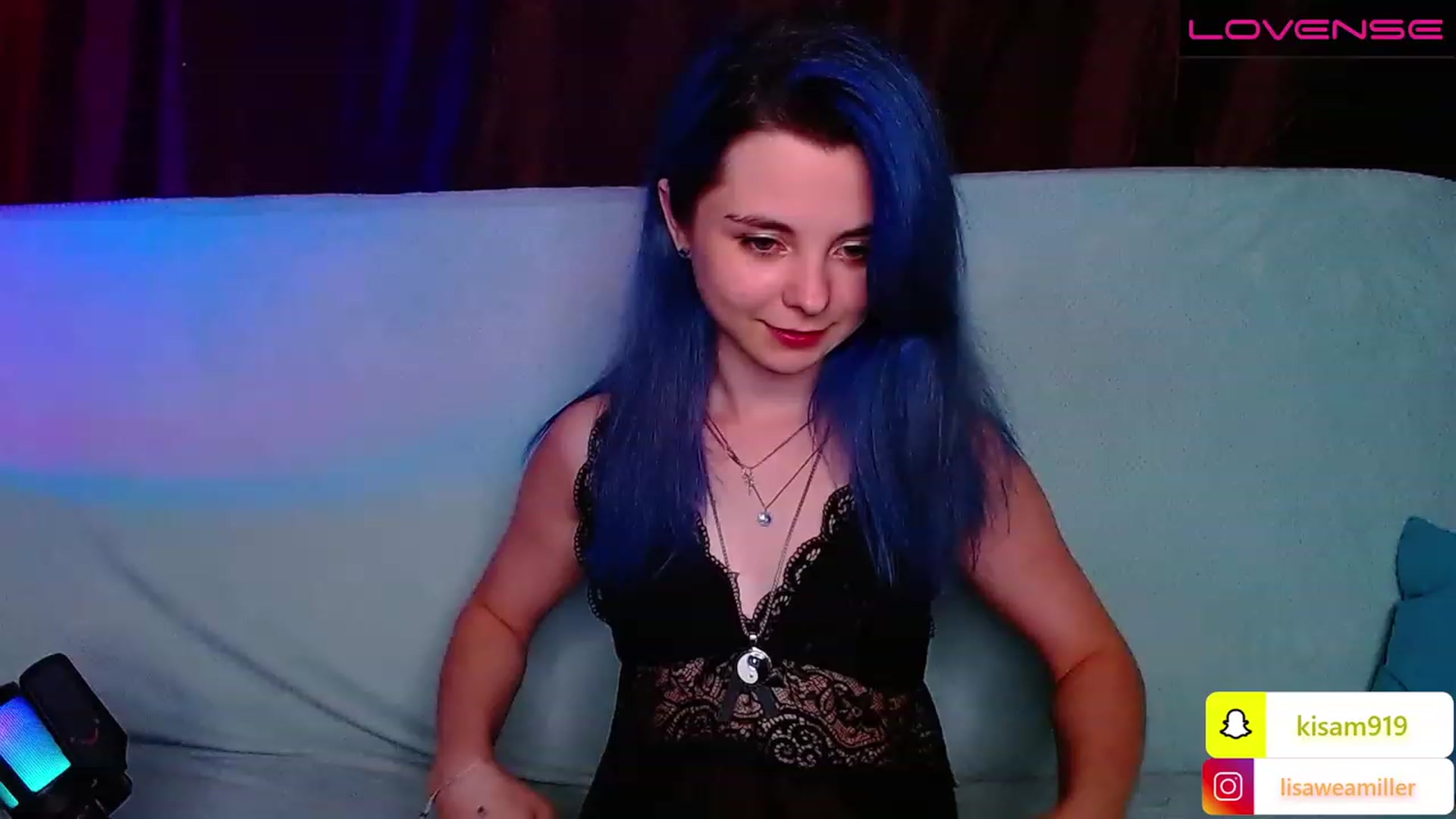 Gallery image thumbnail from LisaOnline's myfreecams stream on, 07/17/2023, 18:01 image 2 of 20