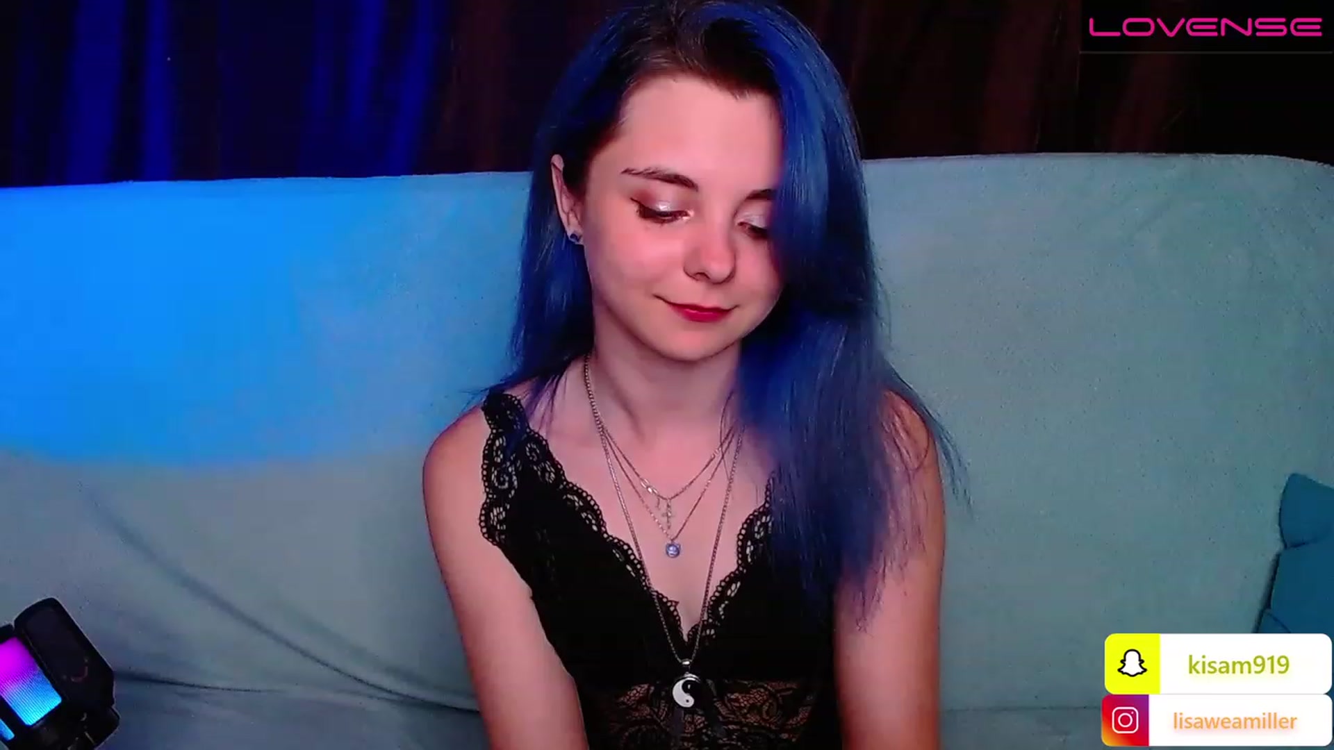 Gallery image thumbnail from LisaOnline's myfreecams stream on, 07/17/2023, 18:01 image 5 of 20