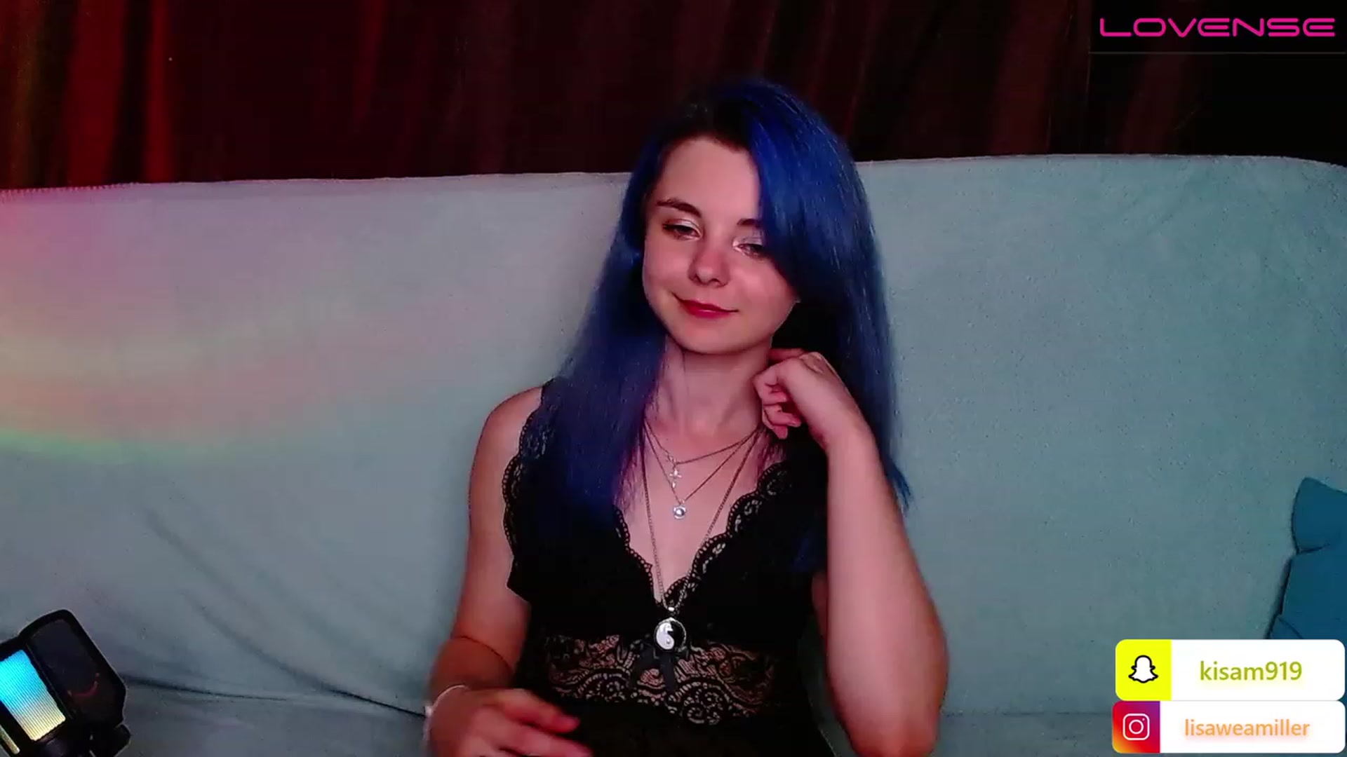 Gallery image thumbnail from LisaOnline's myfreecams stream on, 07/17/2023, 18:01 image 14 of 20