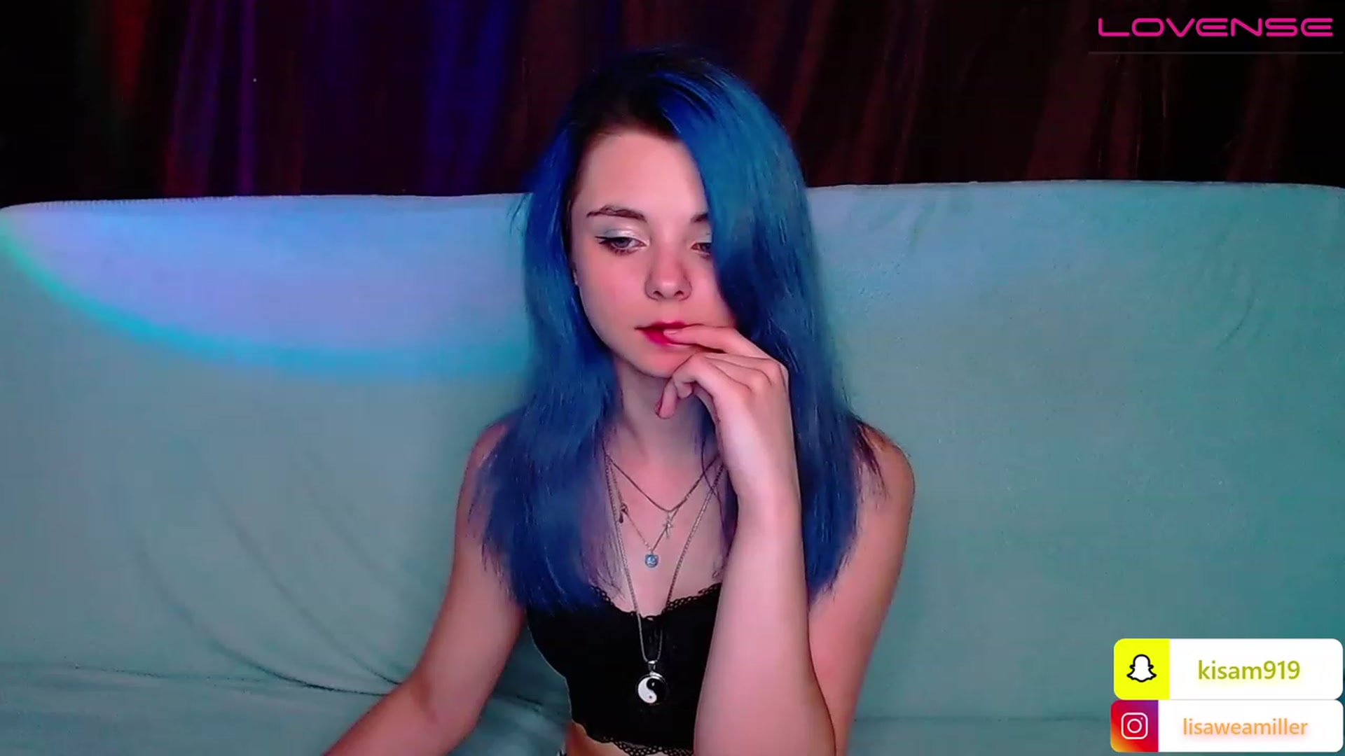 Gallery image thumbnail from LisaOnline's myfreecams stream on, 07/18/2023, 16:18 image 11 of 20