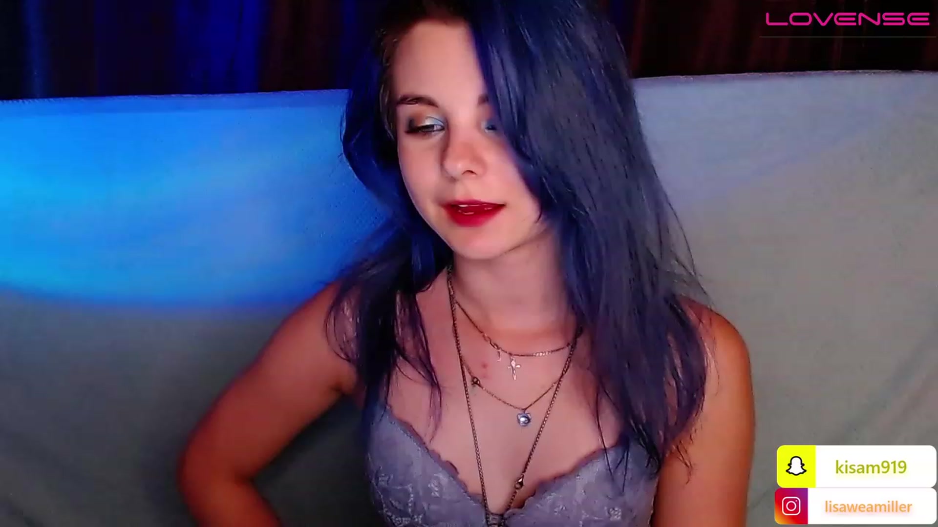 Gallery image thumbnail from LisaOnline's myfreecams stream on, 07/23/2023, 17:04 image 17 of 20