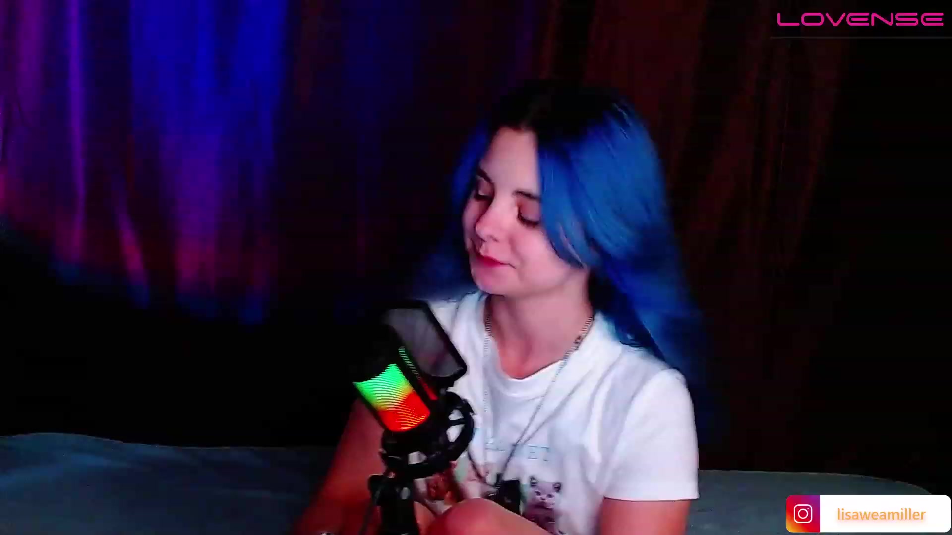 Gallery image thumbnail from LisaOnline's myfreecams stream on, 07/26/2023, 12:06 image 19 of 20