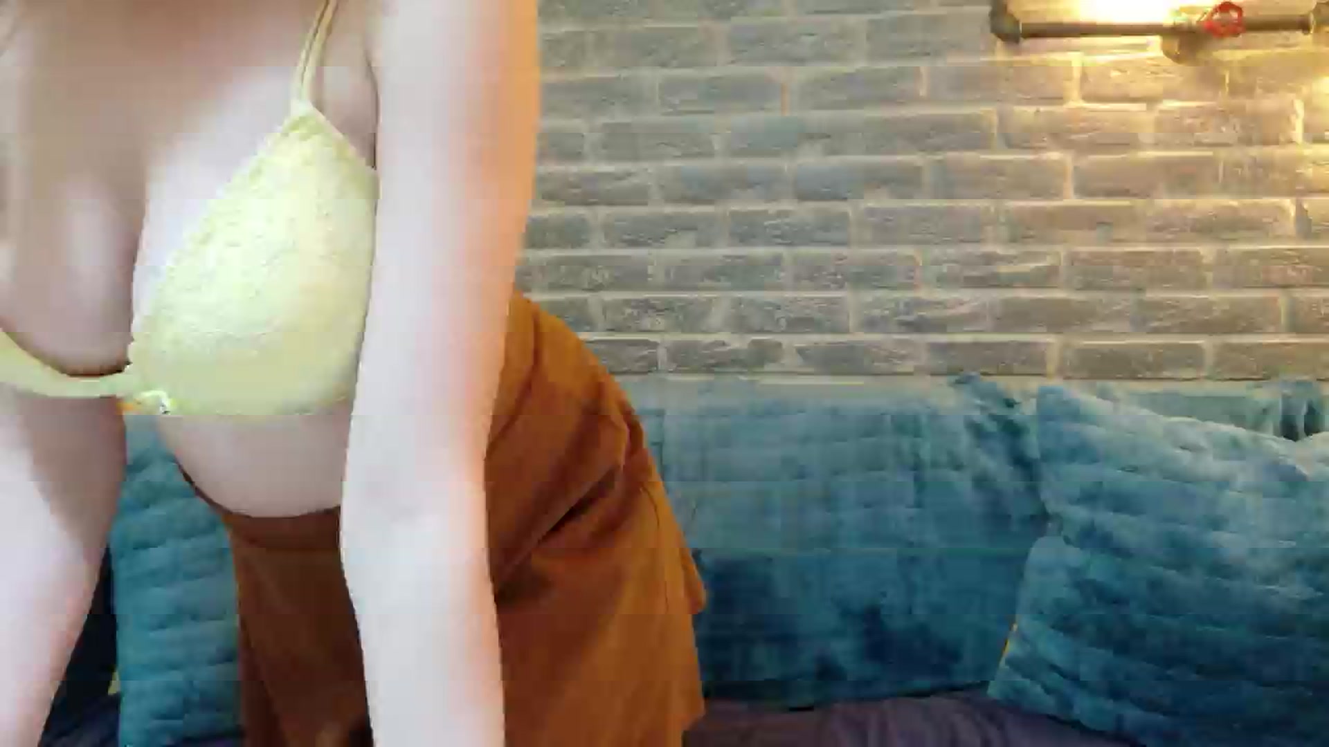 Gallery image thumbnail from Lisa_Caprice's myfreecams stream on, 02/16/2026, 08:04 image 13 of 20