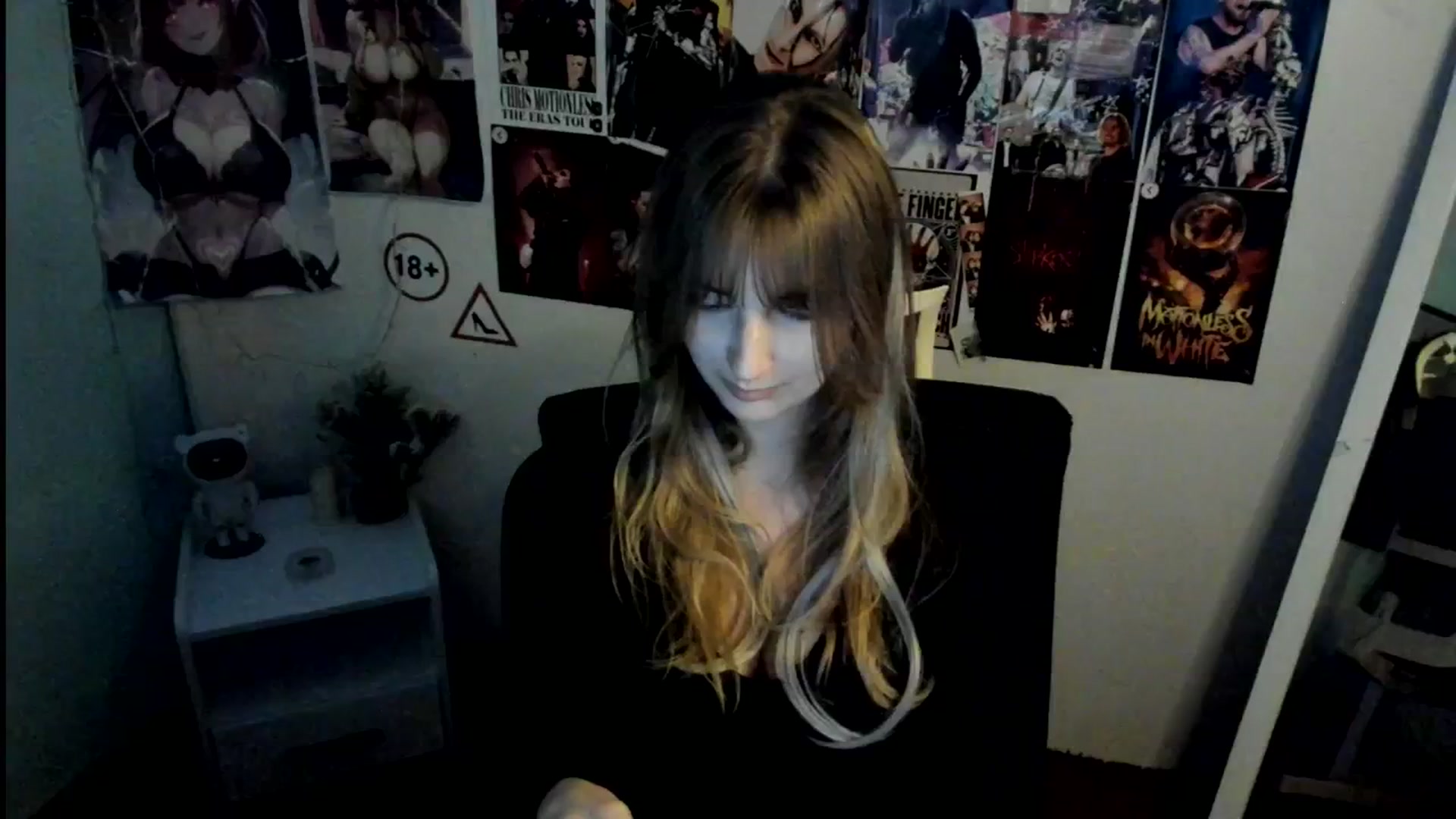 Gallery image thumbnail from Lisa_Star_'s myfreecams stream on, 10/25/2025, 10:07 image 5 of 20