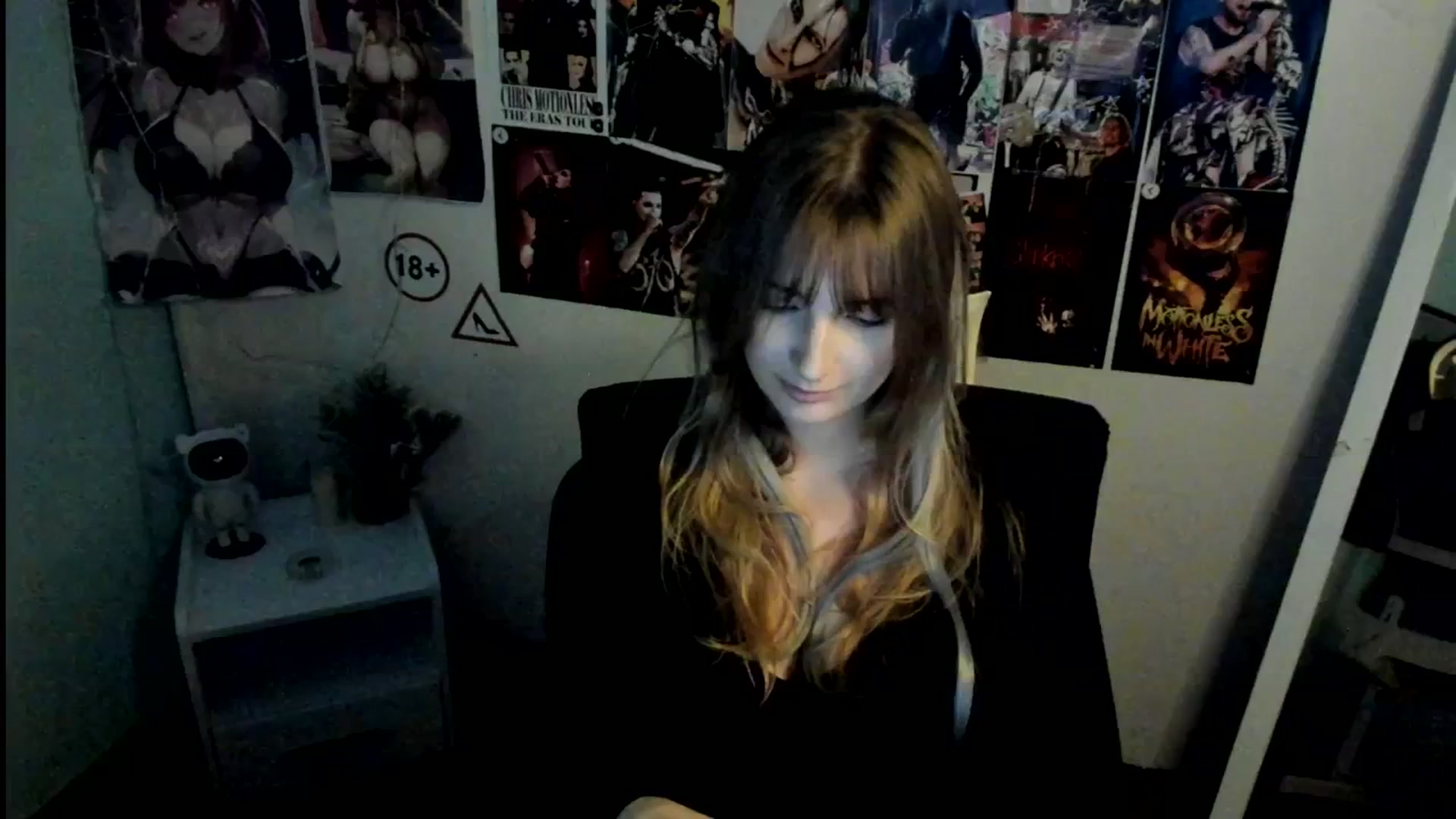 Gallery image thumbnail from Lisa_Star_'s myfreecams stream on, 10/25/2025, 10:07 image 19 of 20