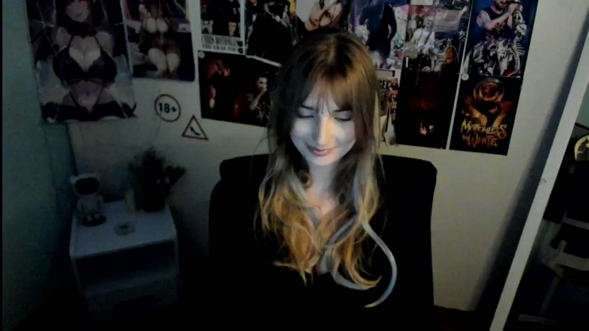 Gallery image thumbnail from Lisa_Star_'s myfreecams stream on, 10/25/2025, 10:07 image 9 of 20