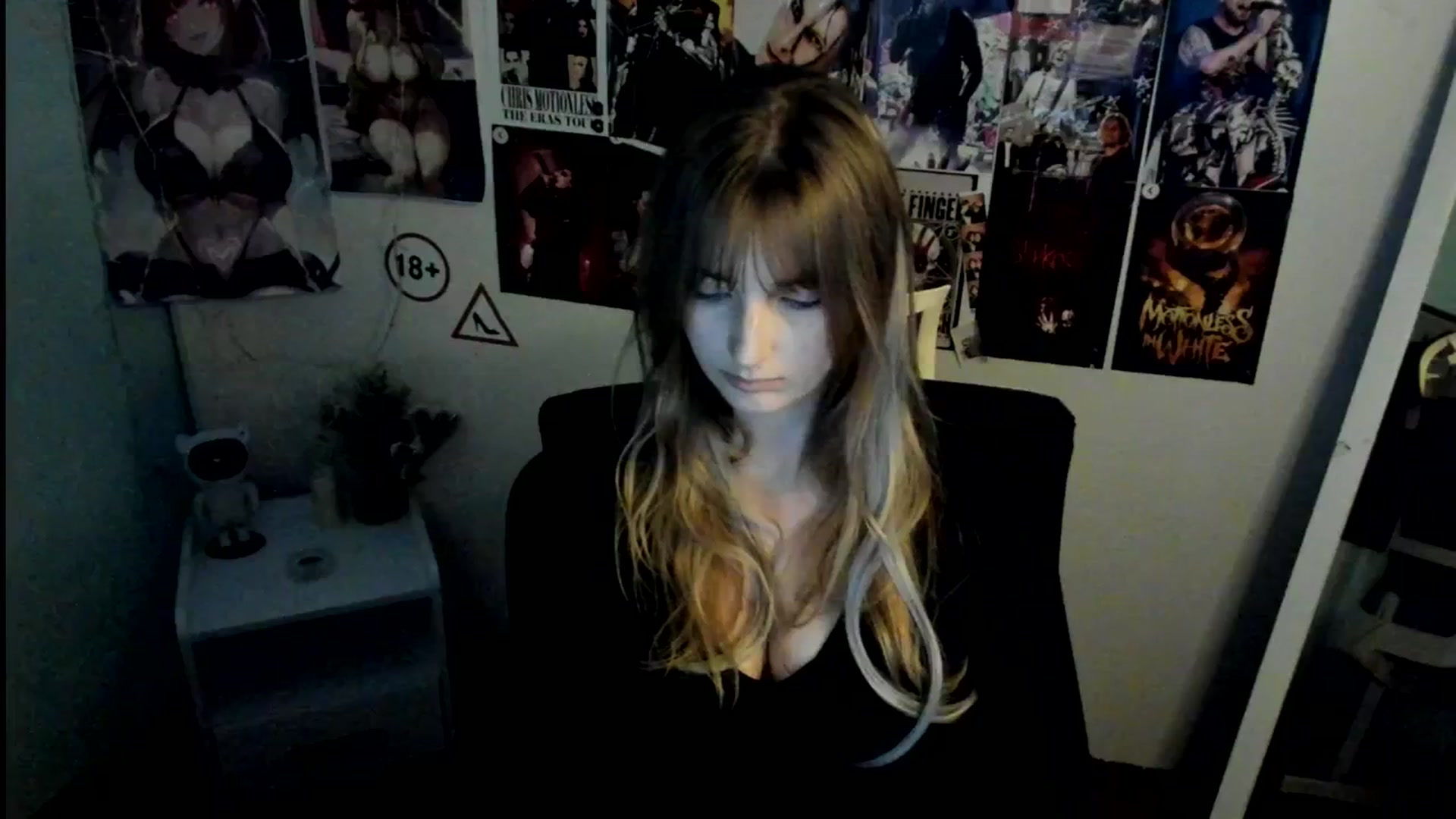 Gallery image thumbnail from Lisa_Star_'s myfreecams stream on, 10/25/2025, 10:07 image 1 of 20