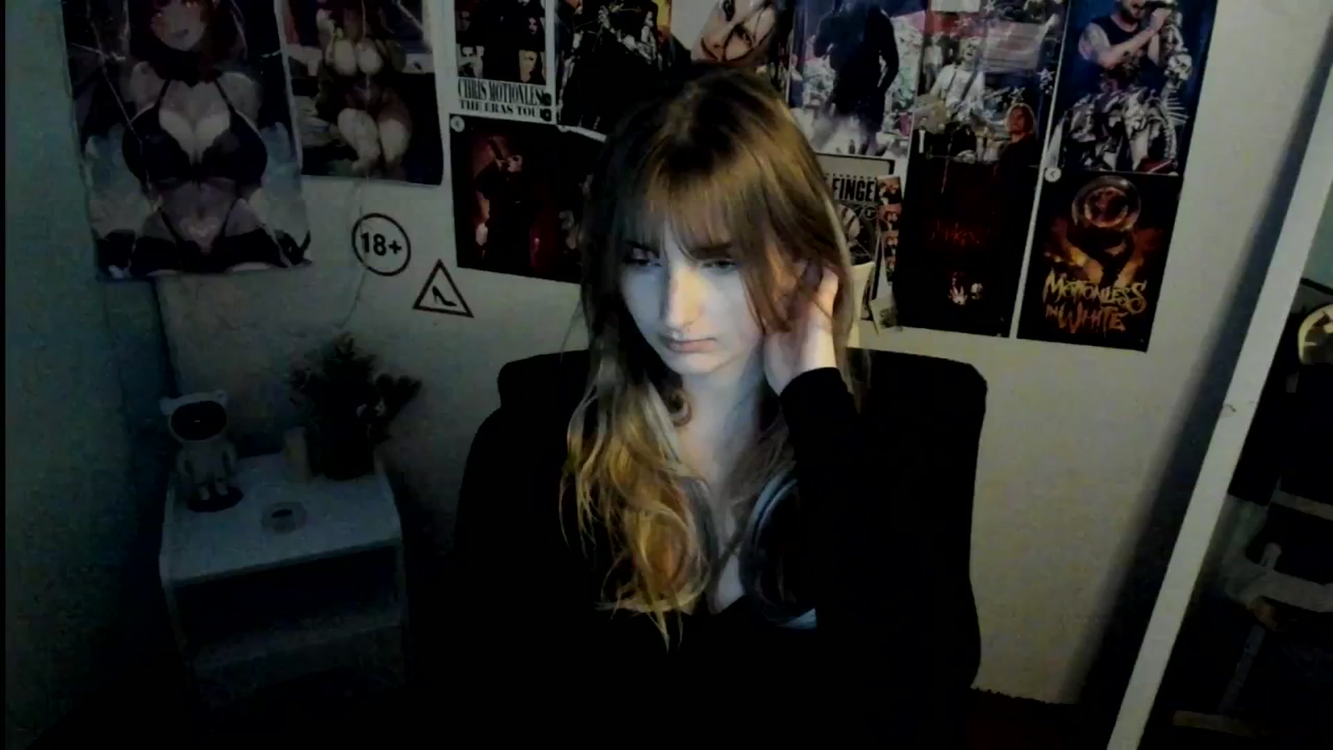Gallery image thumbnail from Lisa_Star_'s myfreecams stream on, 10/25/2025, 10:07 image 7 of 20