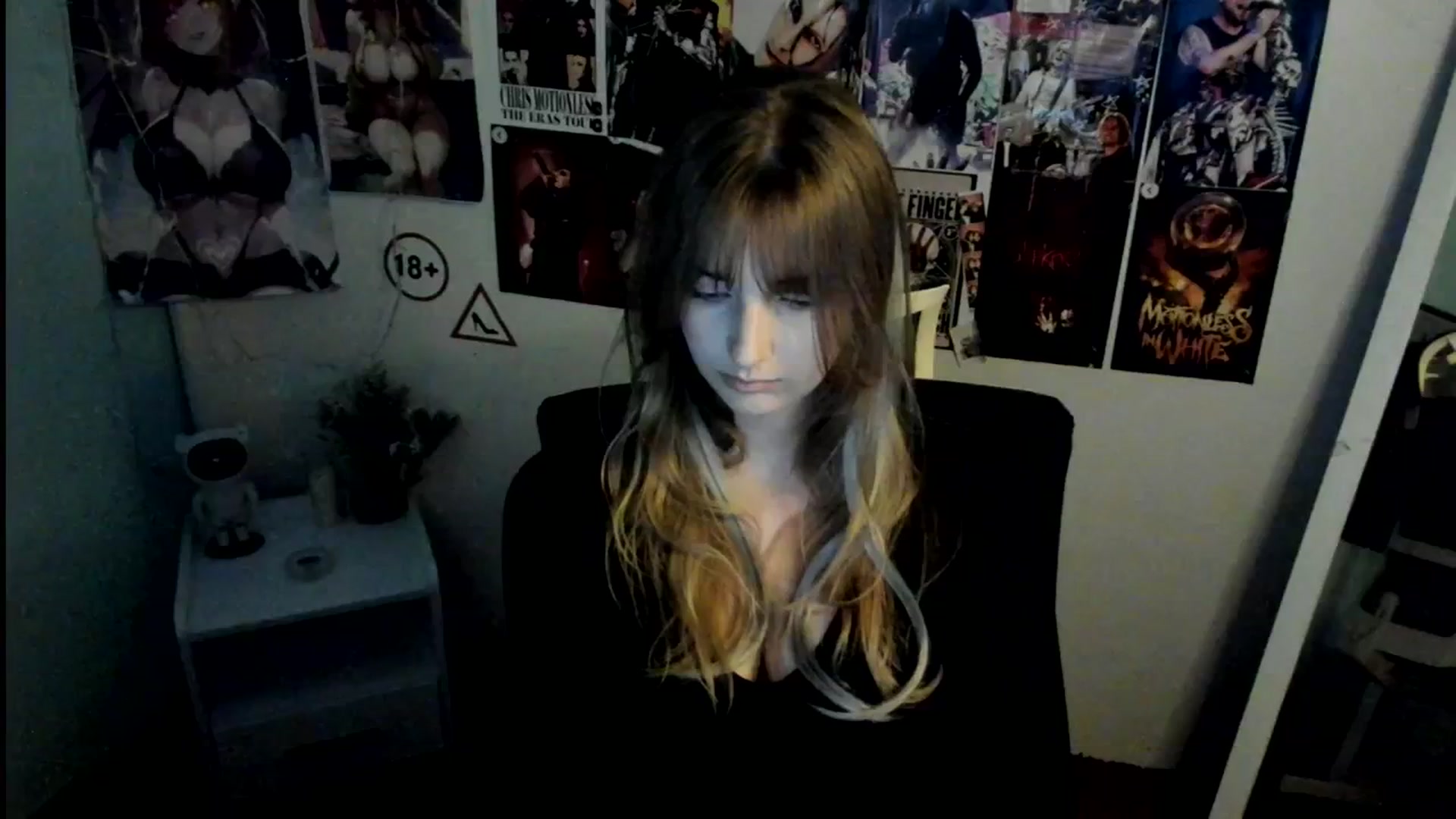 Gallery image thumbnail from Lisa_Star_'s myfreecams stream on, 10/25/2025, 10:07 image 3 of 20