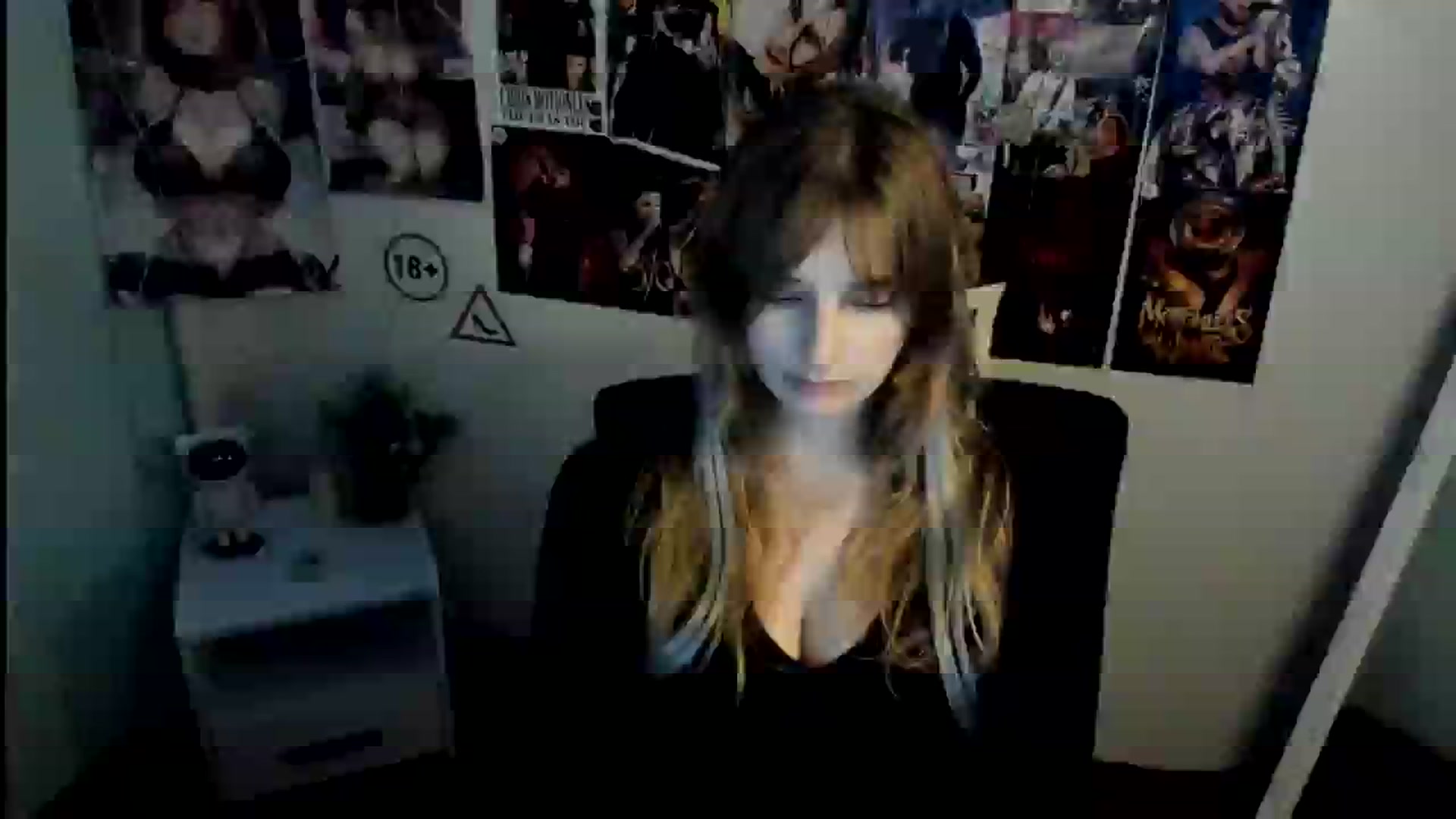Gallery image thumbnail from Lisa_Star_'s myfreecams stream on, 10/25/2025, 10:59 image 9 of 20