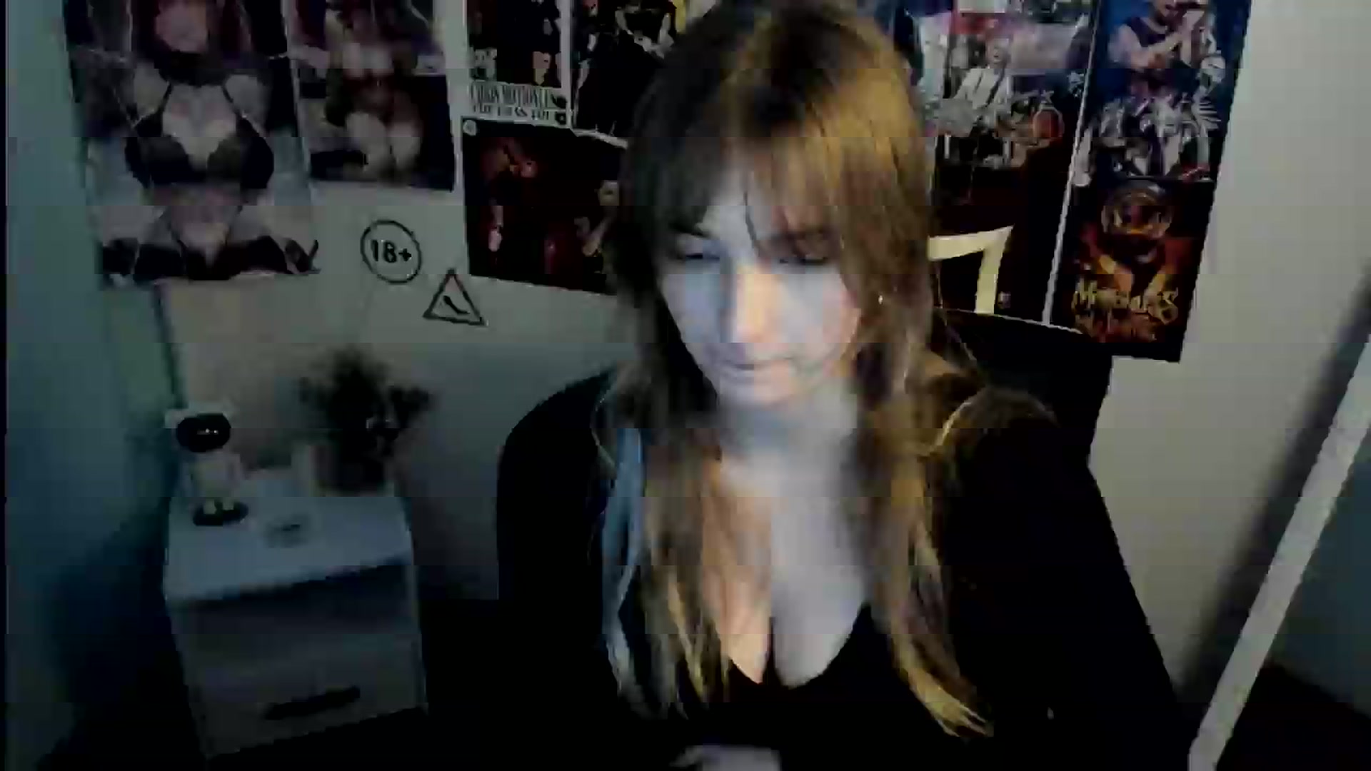 Gallery image thumbnail from Lisa_Star_'s myfreecams stream on, 10/25/2025, 10:59 image 15 of 20