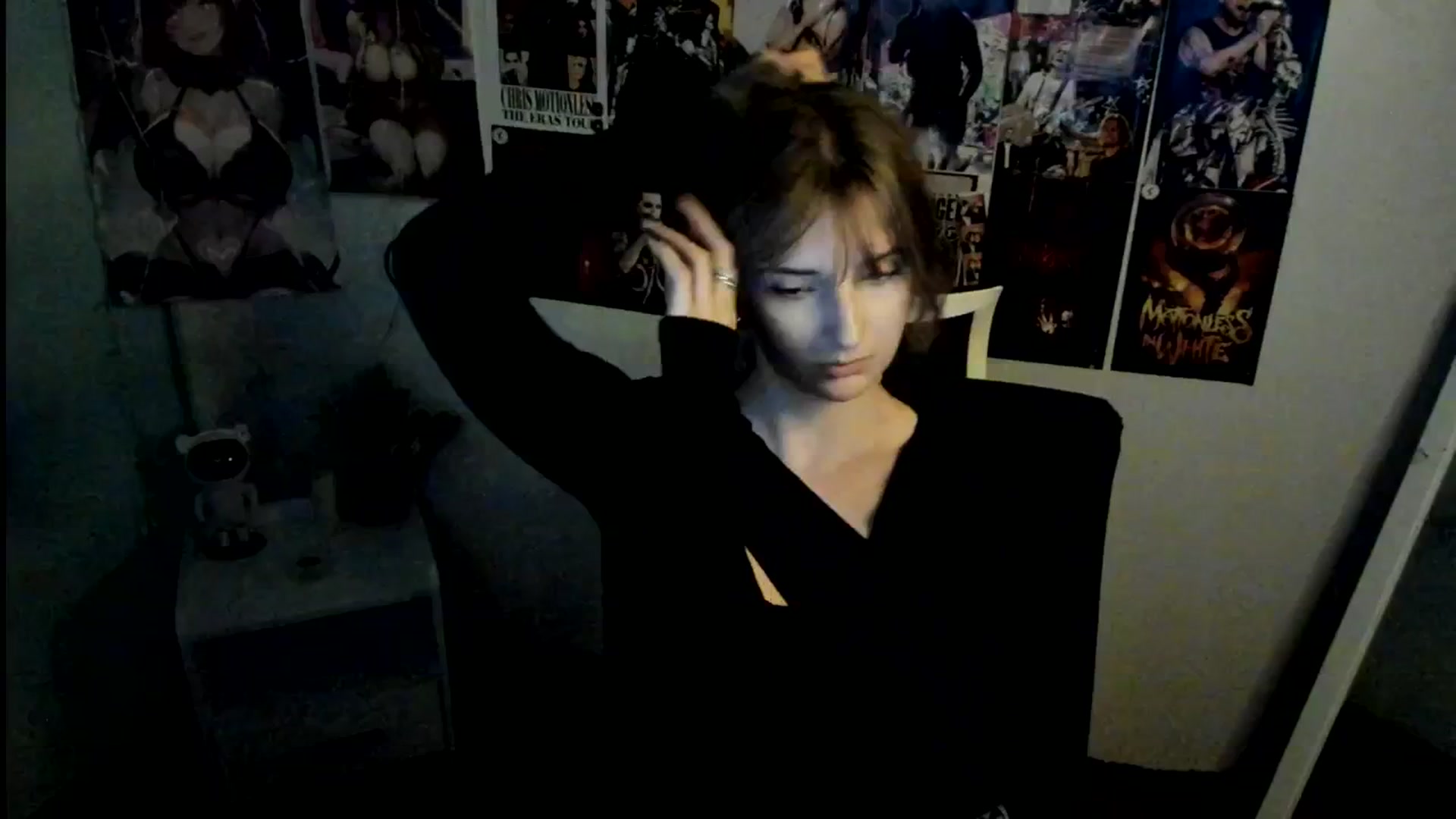 Gallery image thumbnail from Lisa_Star_'s myfreecams stream on, 10/25/2025, 12:54 image 12 of 20