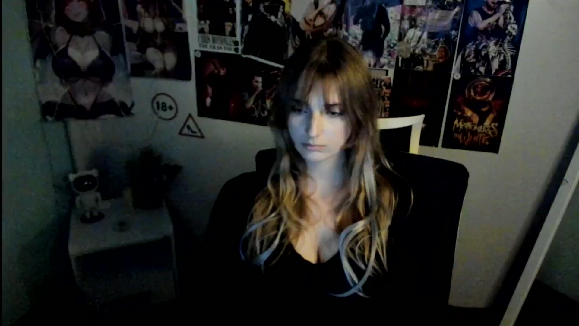 Gallery image thumbnail from Lisa_Star_'s myfreecams stream on, 10/25/2025, 12:54 image 20 of 20