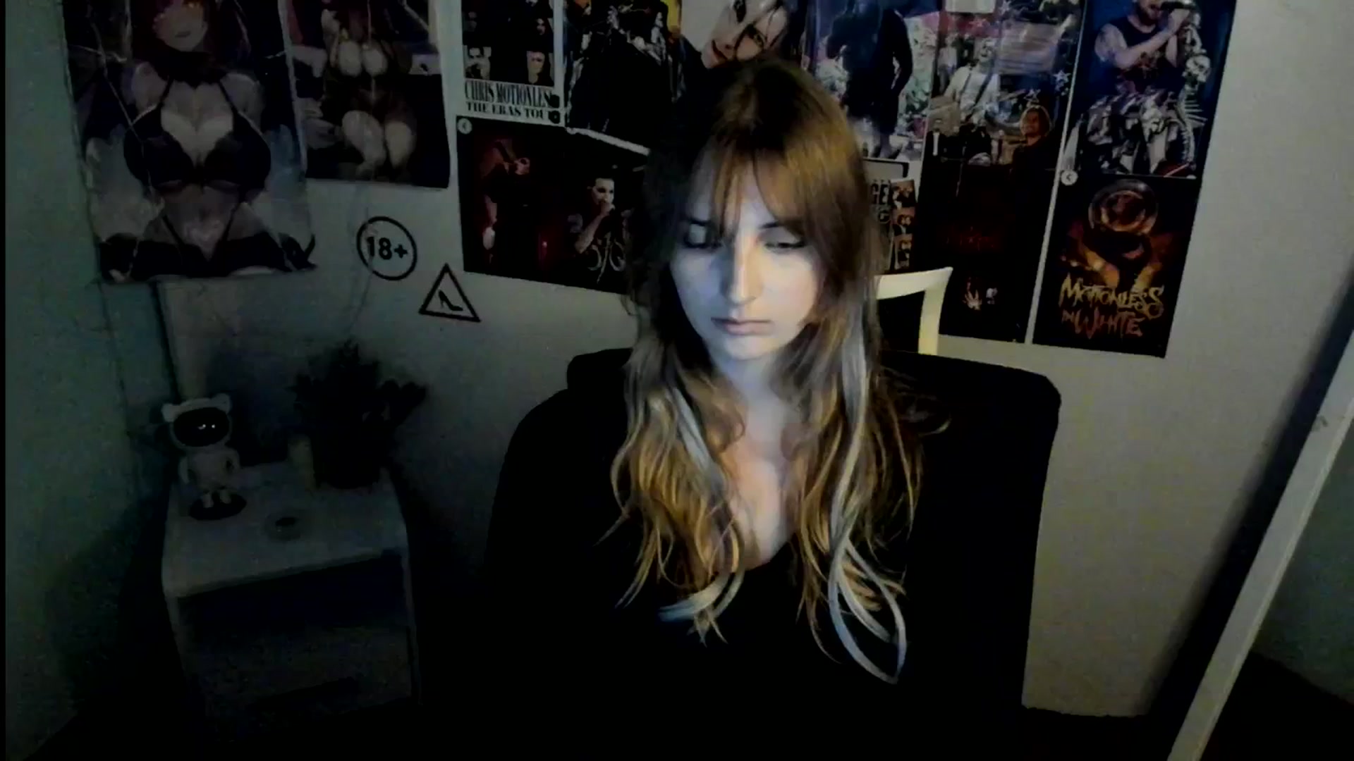 Gallery image thumbnail from Lisa_Star_'s myfreecams stream on, 10/25/2025, 12:54 image 5 of 20