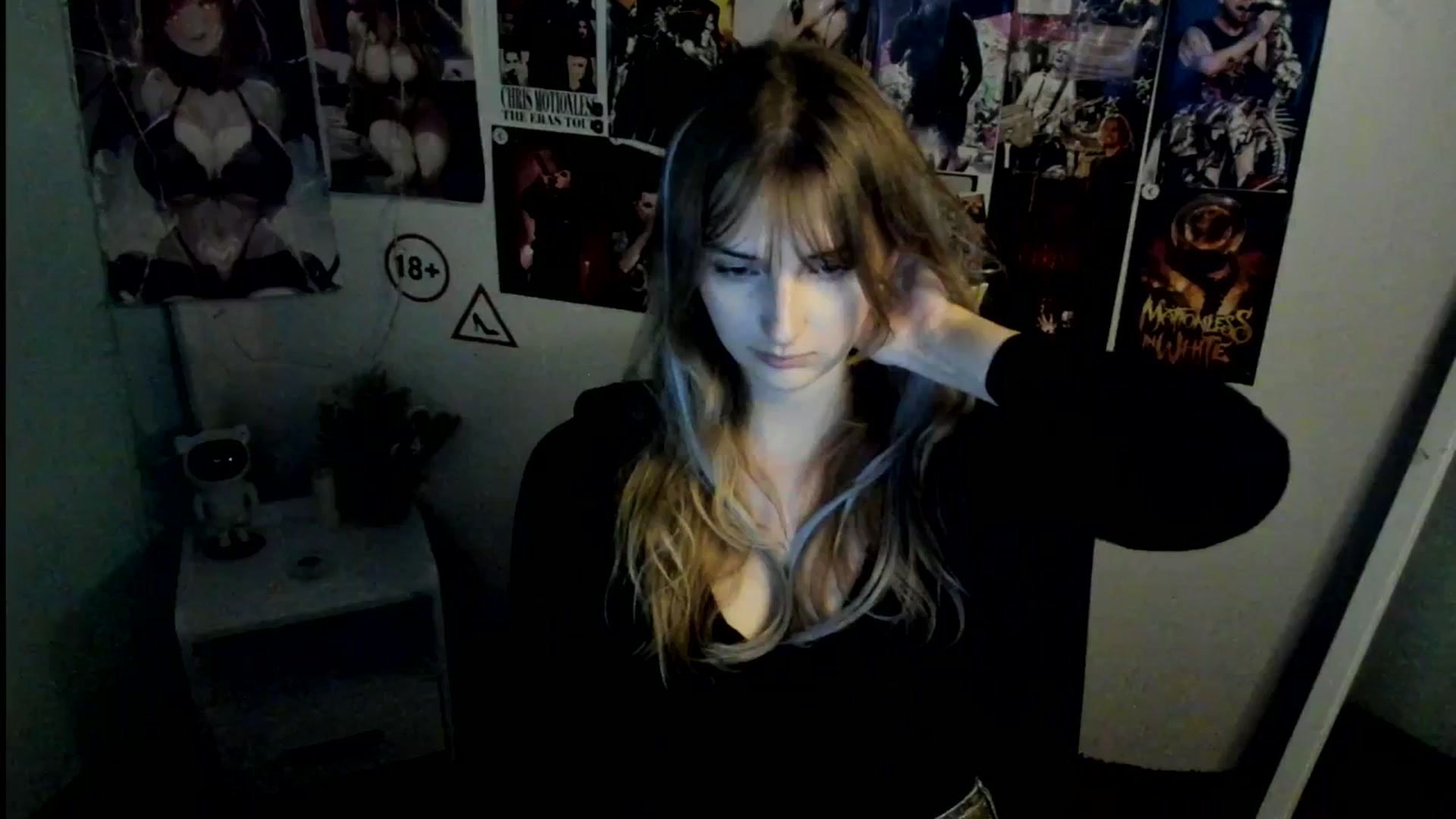Gallery image thumbnail from Lisa_Star_'s myfreecams stream on, 10/25/2025, 14:08 image 6 of 20