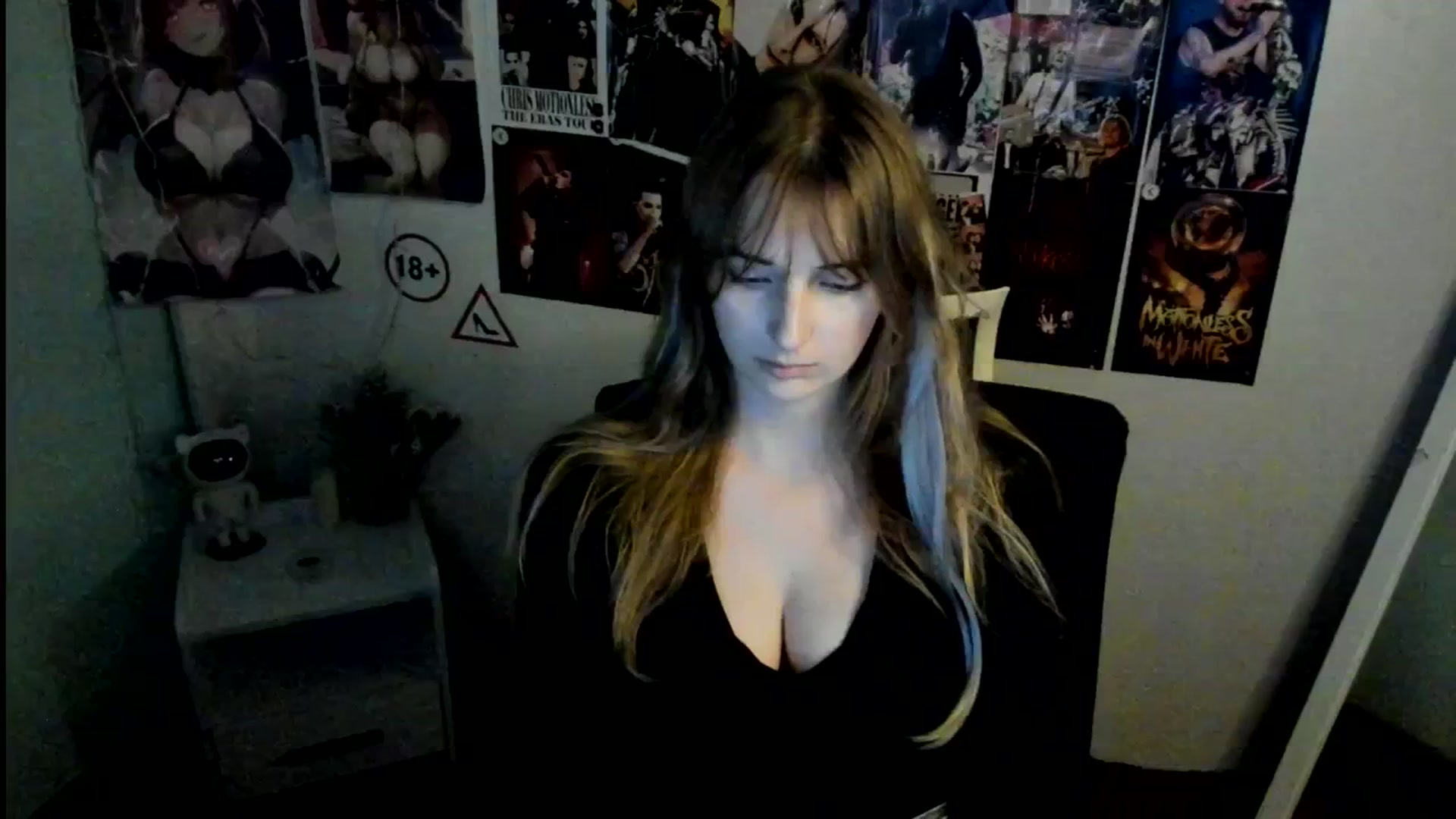 Gallery image thumbnail from Lisa_Star_'s myfreecams stream on, 10/25/2025, 14:08 image 10 of 20