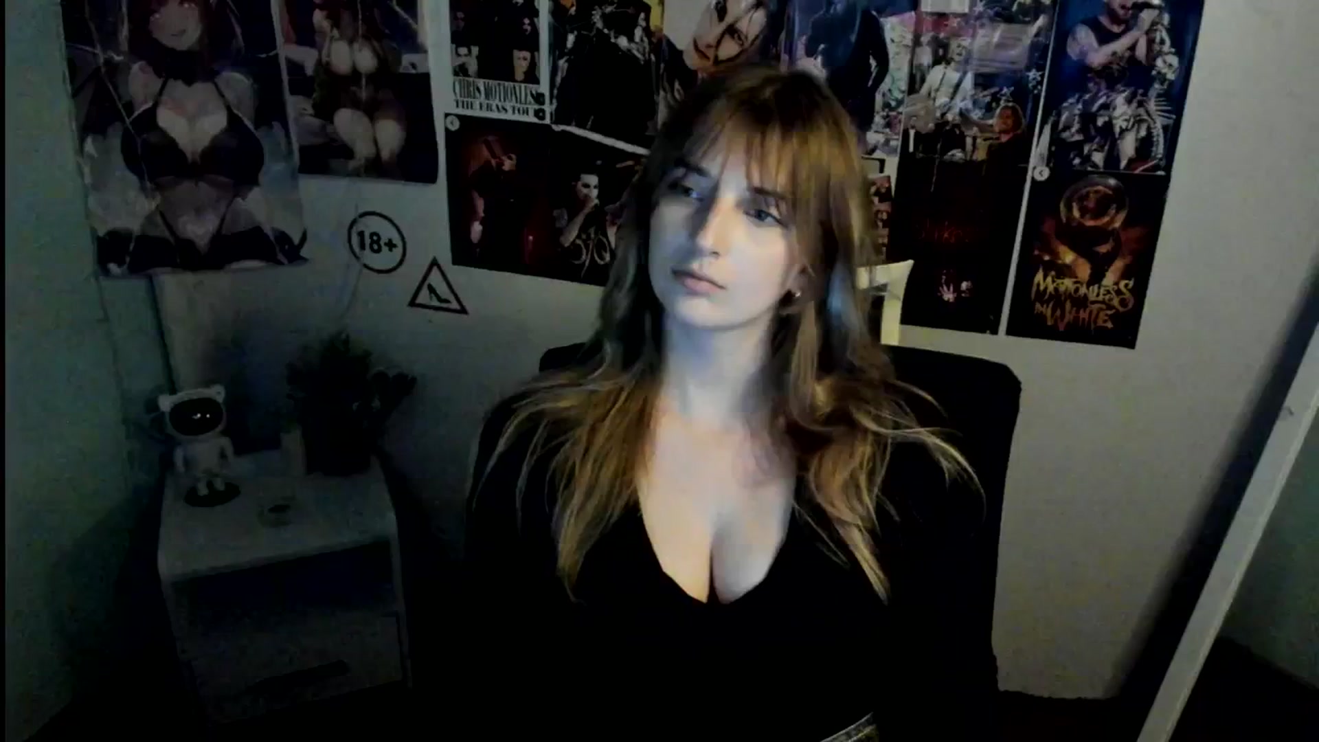 Gallery image thumbnail from Lisa_Star_'s myfreecams stream on, 10/25/2025, 14:08 image 11 of 20