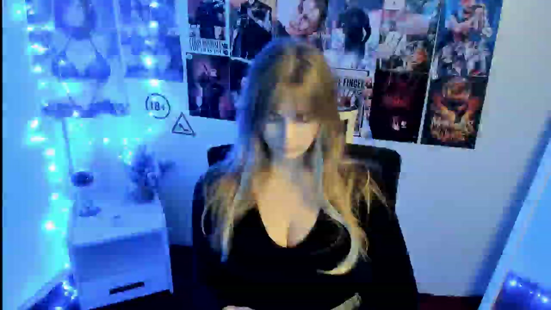 Gallery image thumbnail from Lisa_Star_'s myfreecams stream on, 10/25/2025, 15:03 image 10 of 20