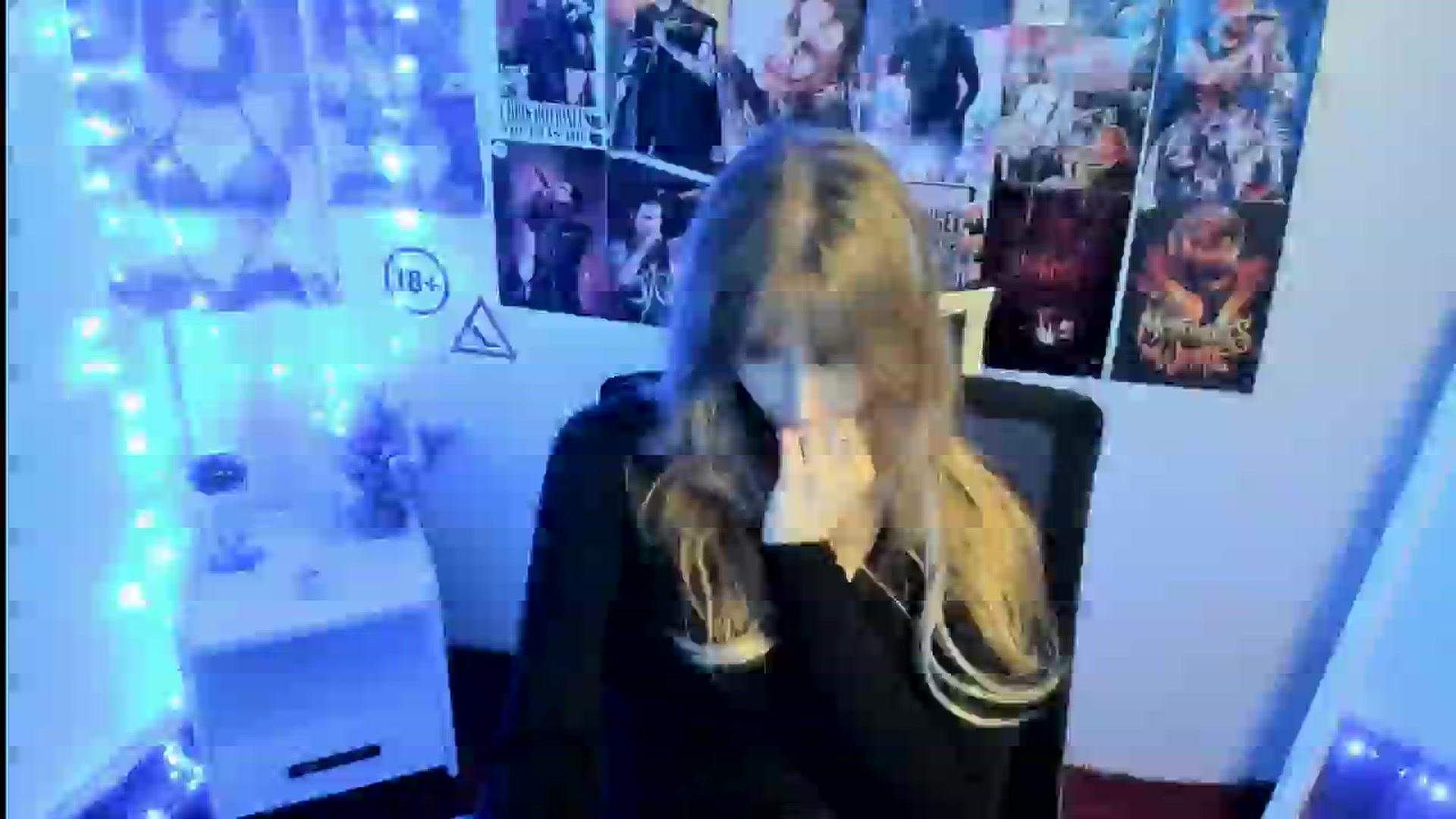 Gallery image thumbnail from Lisa_Star_'s myfreecams stream on, 10/25/2025, 15:03 image 14 of 20